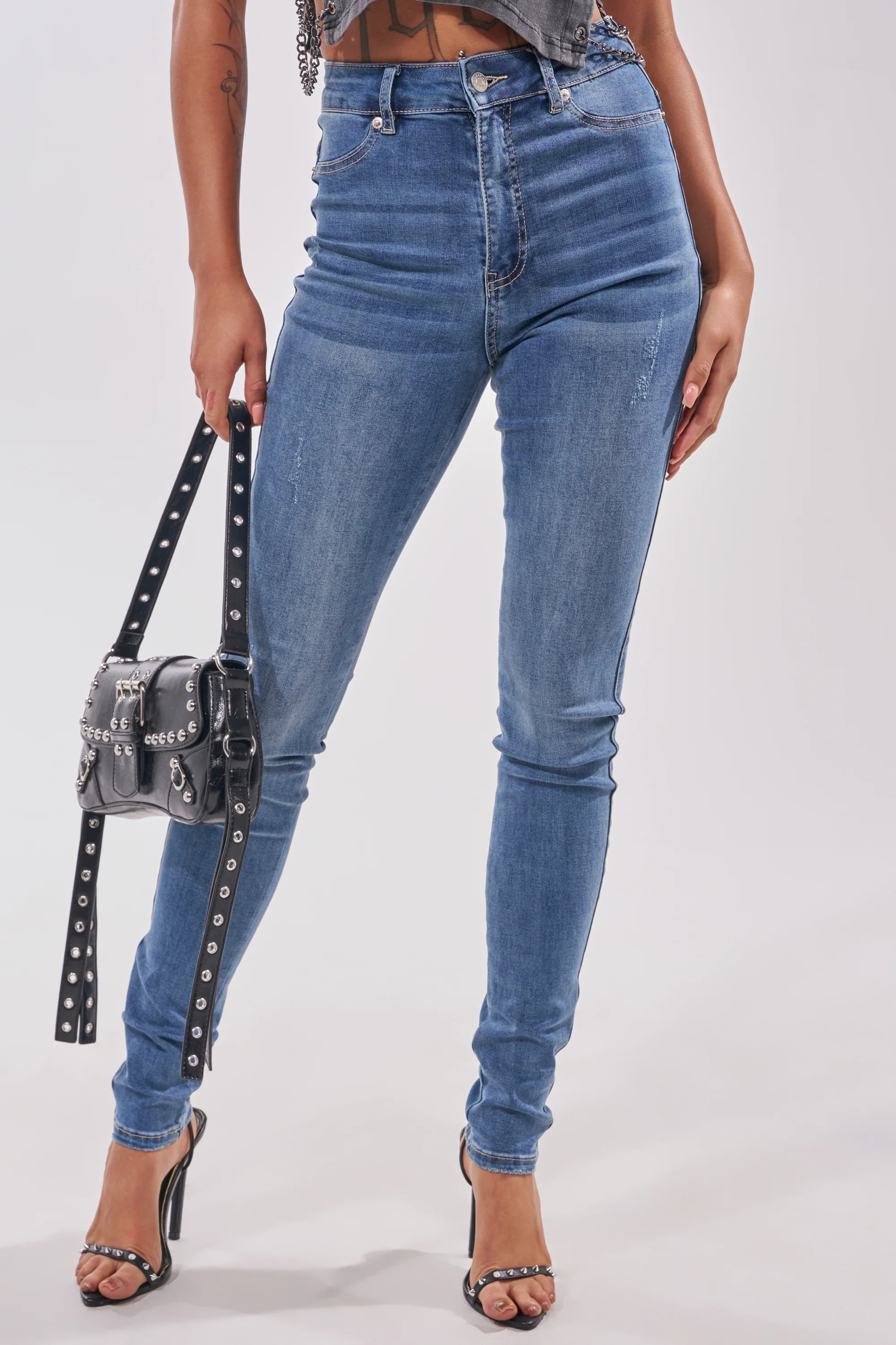 FLEX-FIT HIGH WAISTED SUPER STRETCHY SKINNY JEANS IN MEDIUM BLUE DENIM - Akira Store