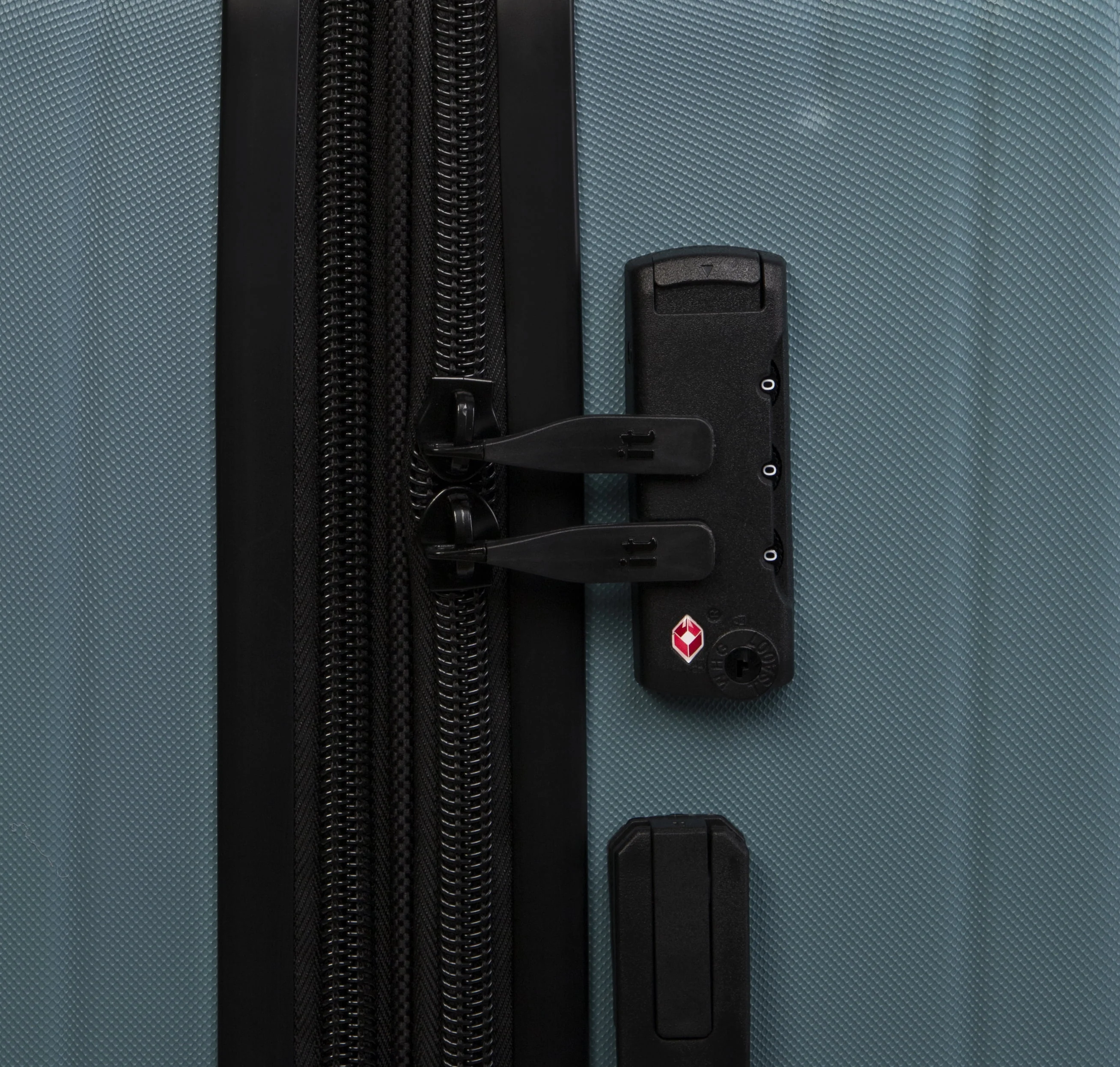 It Luggage Legion 21