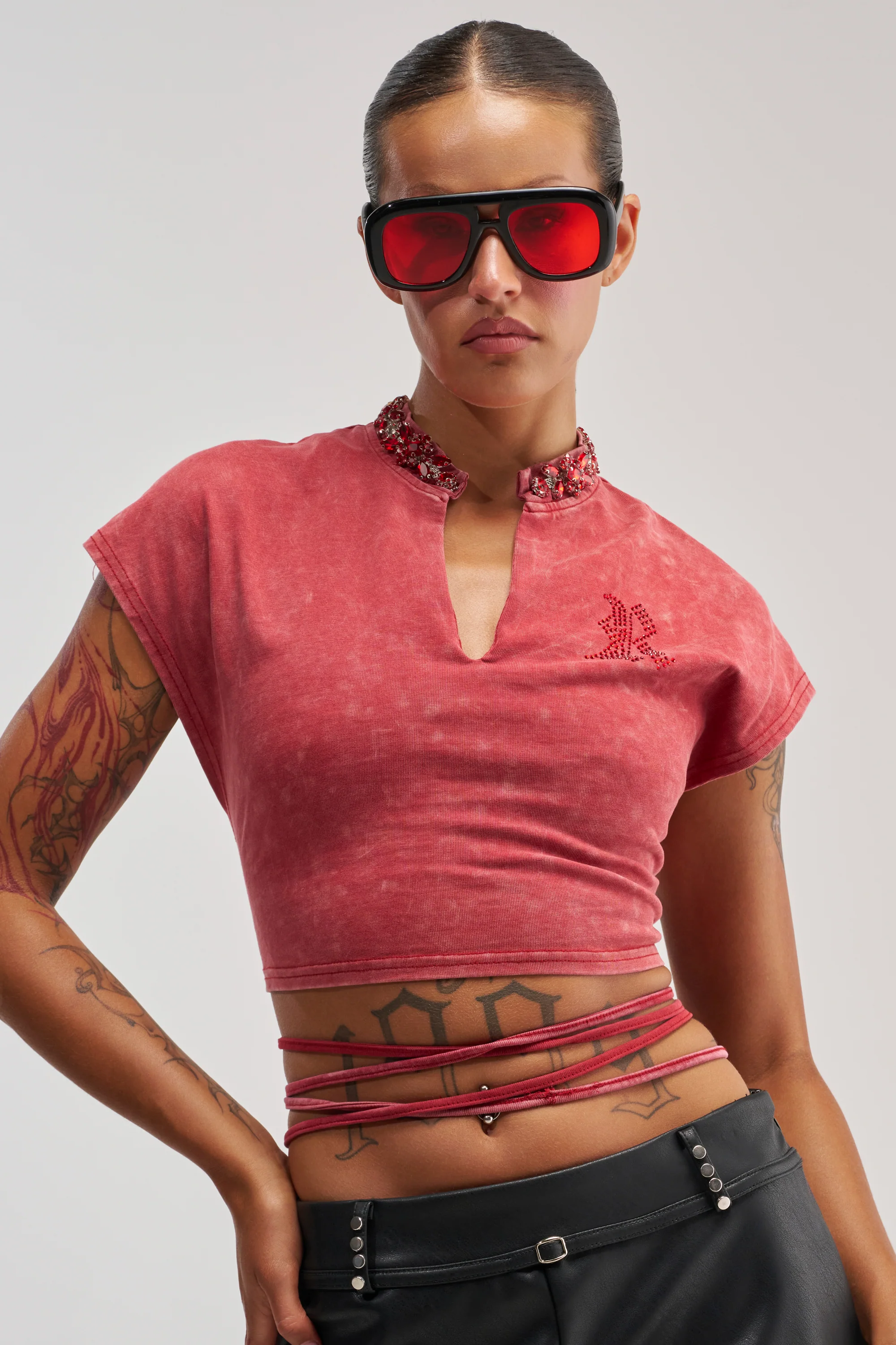 CHERRY ON TOP CROPPED TEE - Akira Store