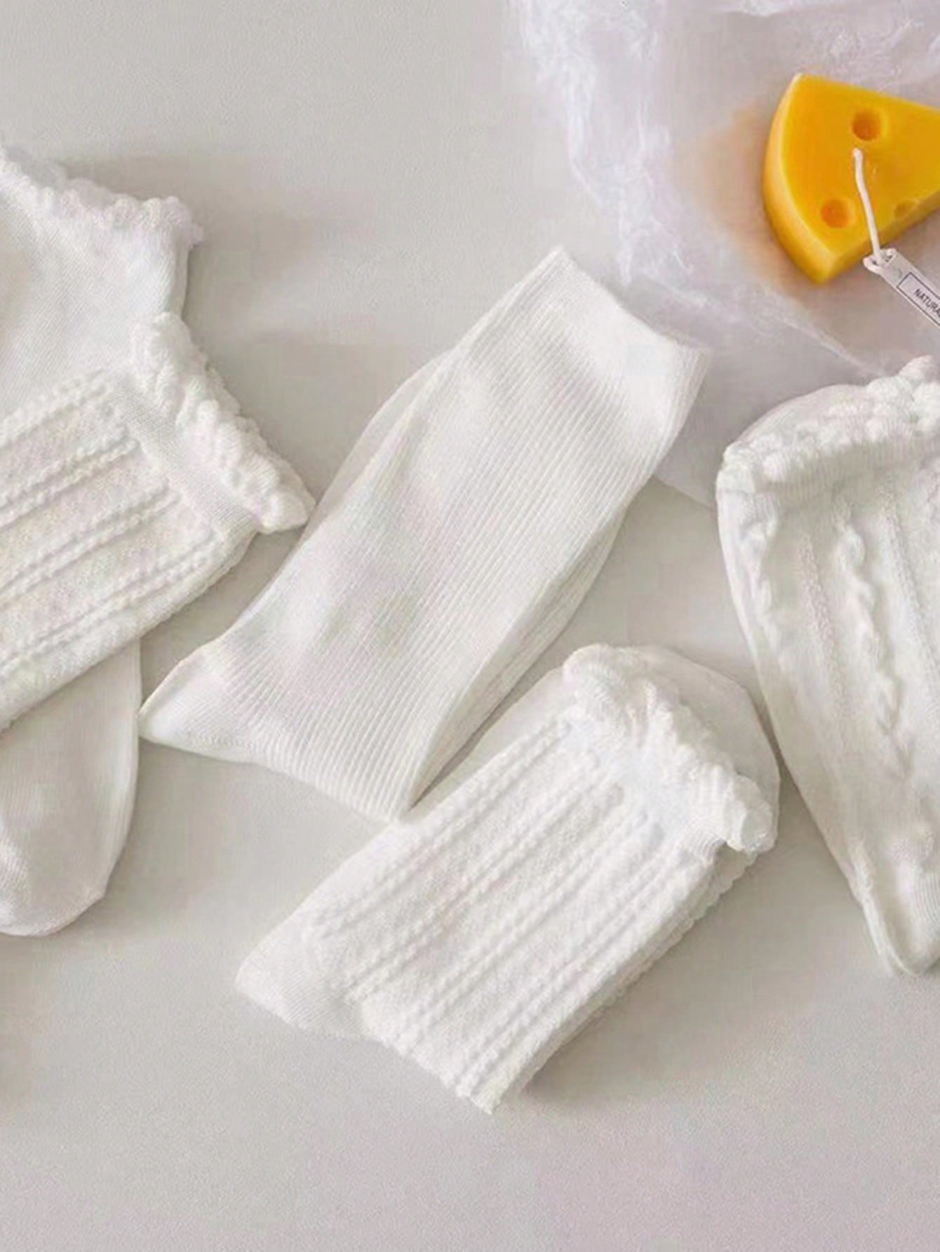 Chaussettes Kawaii pour femmes, lot de 3 paires, modèle aléatoire, unies.