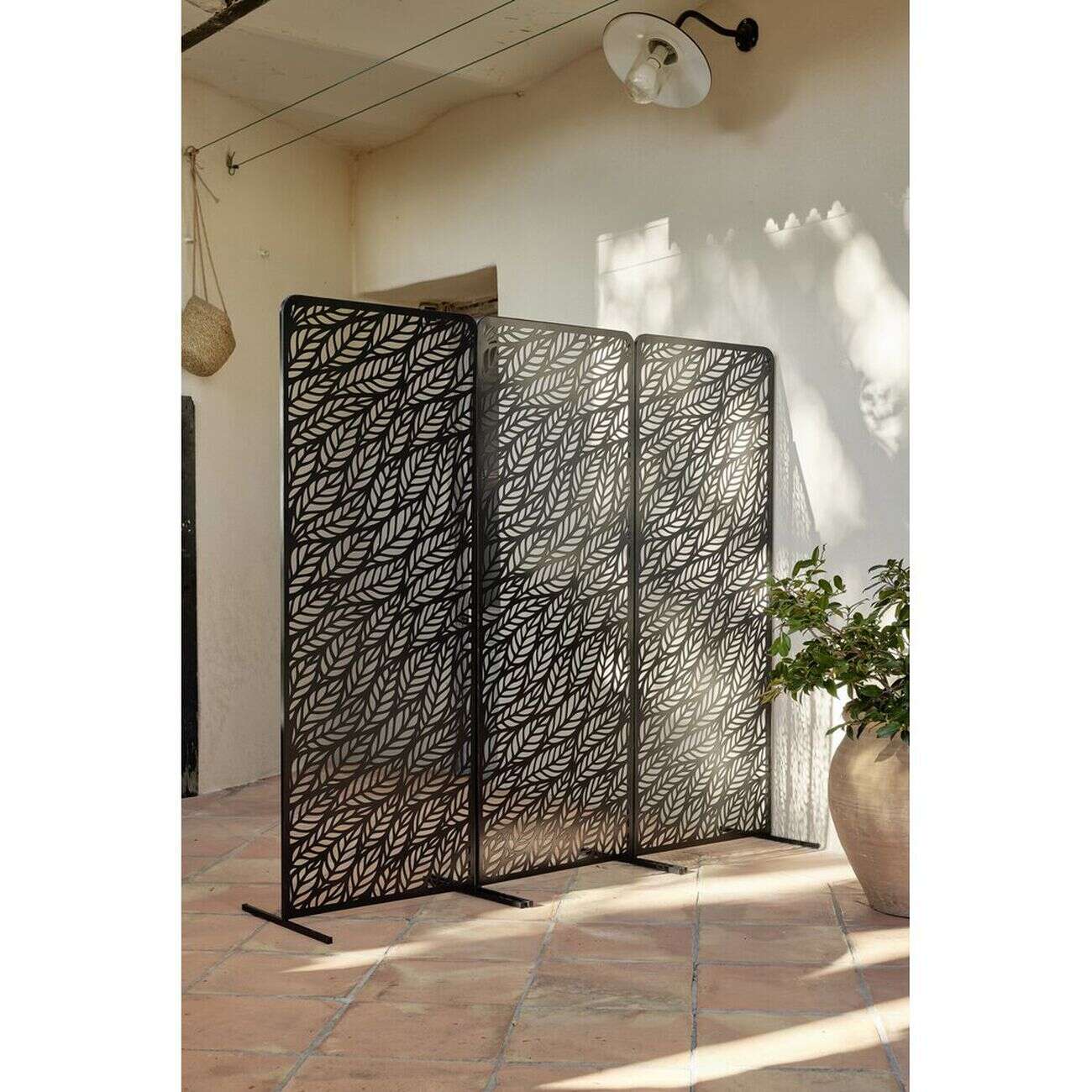 Panneau décoratif design feuillage métal ajouré noir 50xH130cm