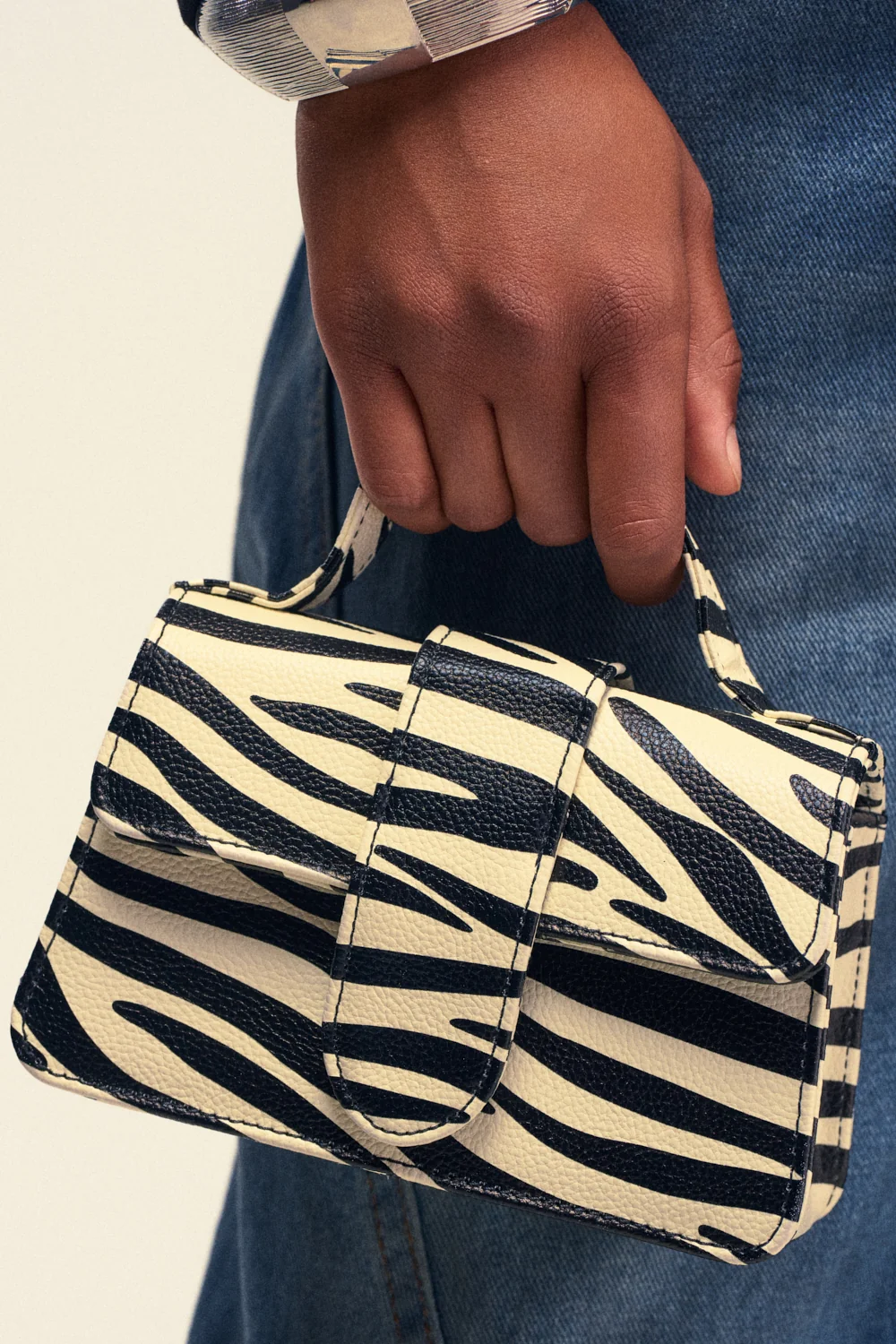 LETS GET WILD ZEBRA BAG - Akira Store