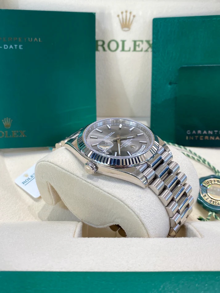 [Super Clone]RLX  Day-Date 40mm Slate Diamonds Dial  228236-0013