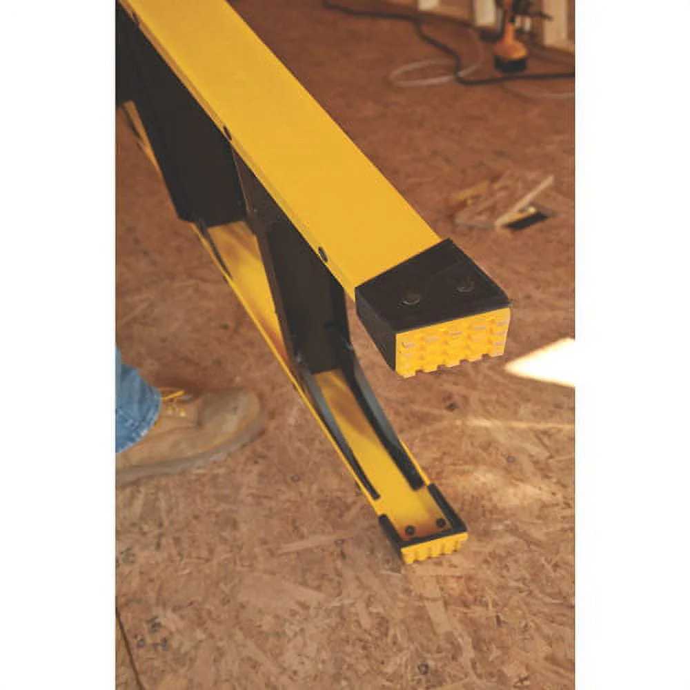 Dewalt 4 foot Fiberglass Step Ladder, Type Ia, 300 pound Load Capacity, Dxl3010 04 Image 5