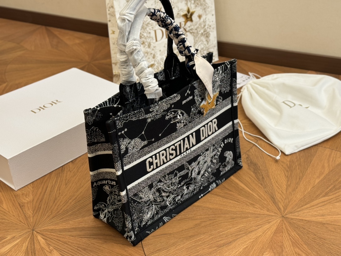 D book tote bag mediums size : 36 cm