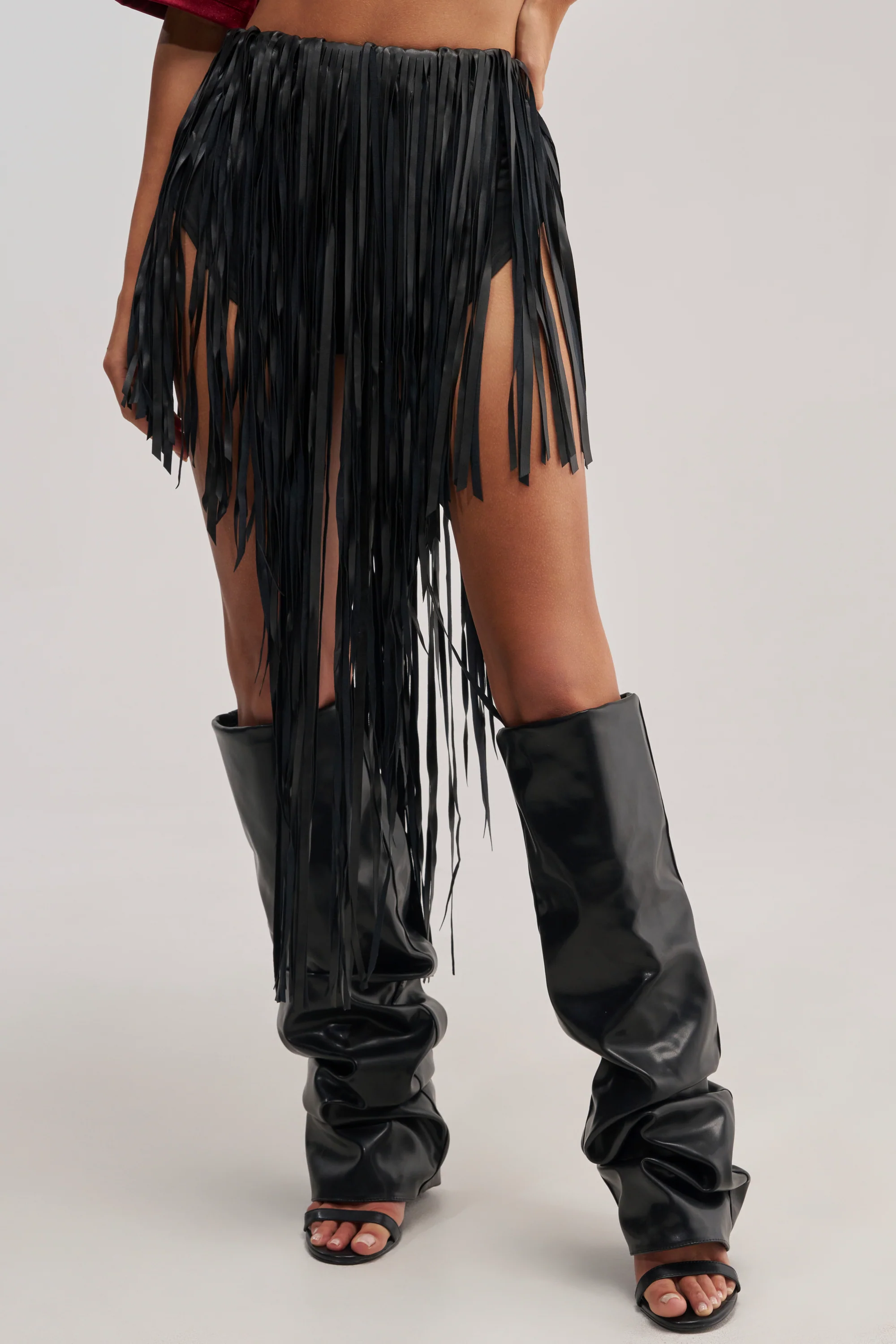 COACHELLA FRINGE SKIRT - Akira Store