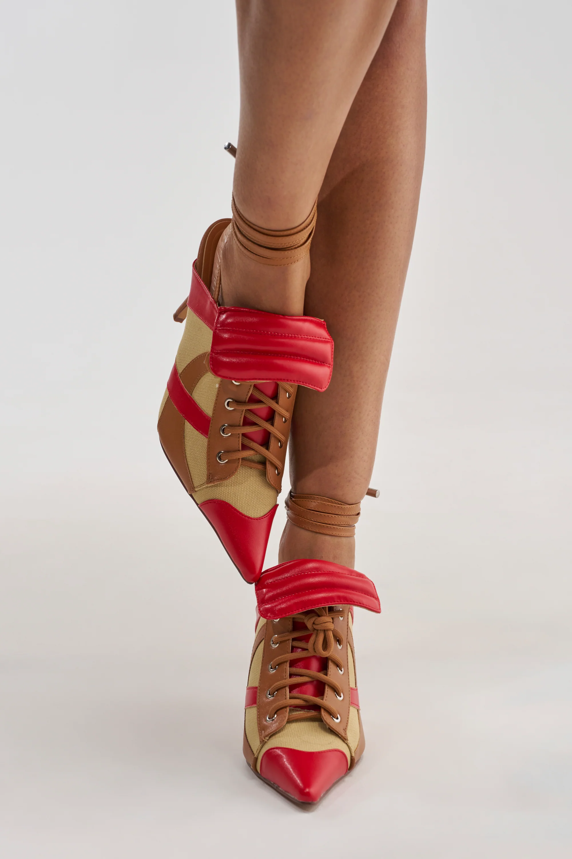 AZALEA WANG AMBRE RED MULTI PUMP - Akira Store