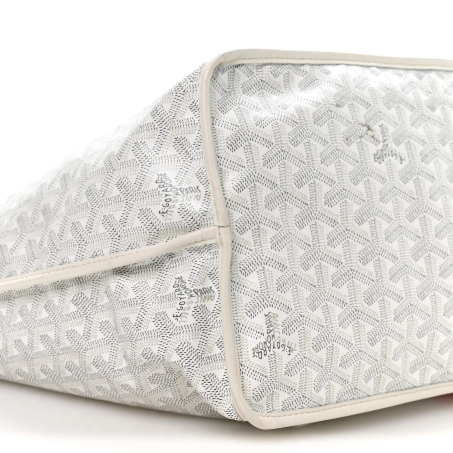 X PEANUTS Goyardine Reversible Anjou GM White
