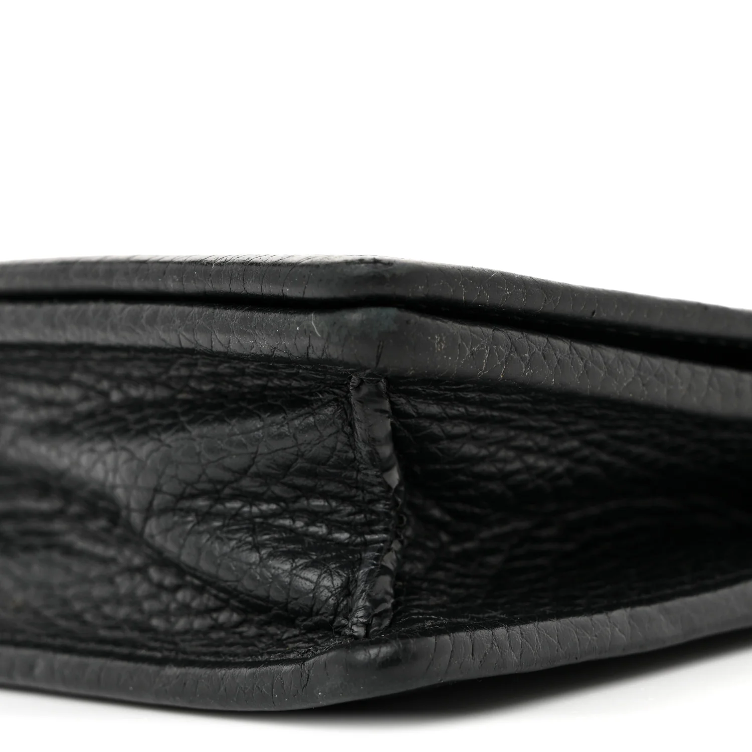 Pebbled Calfskin Soho Wallet On Chain Black