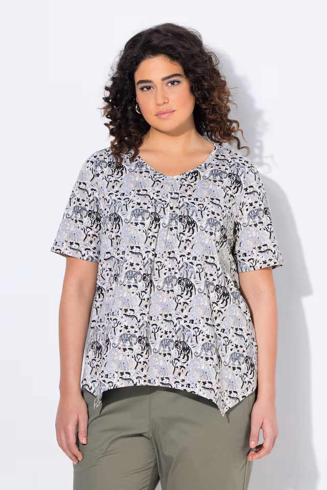 Half-sleeve A-line V-neck pointed hem animal pattern T-shirt