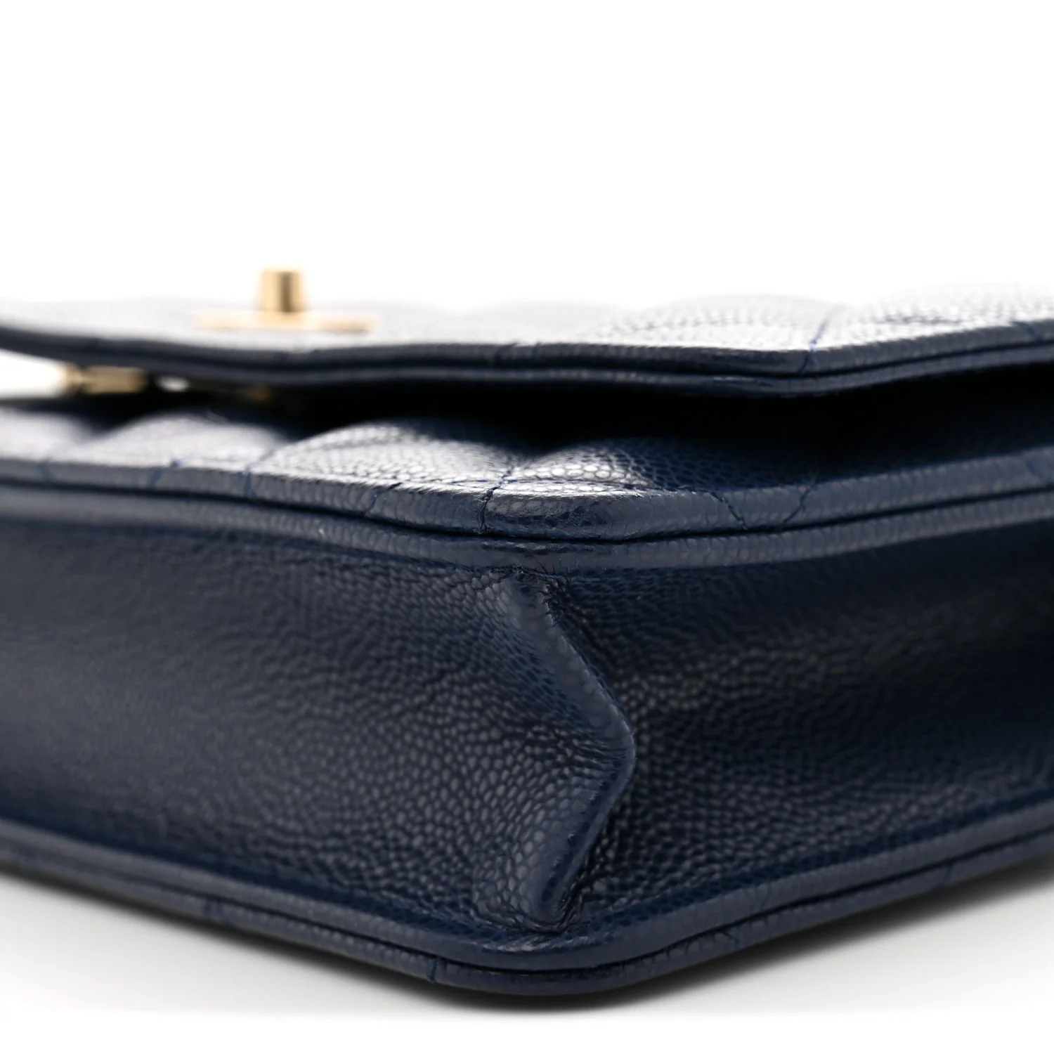 Caviar Quilted CC Turnlock Wallet On Chain WOC Navy Blue