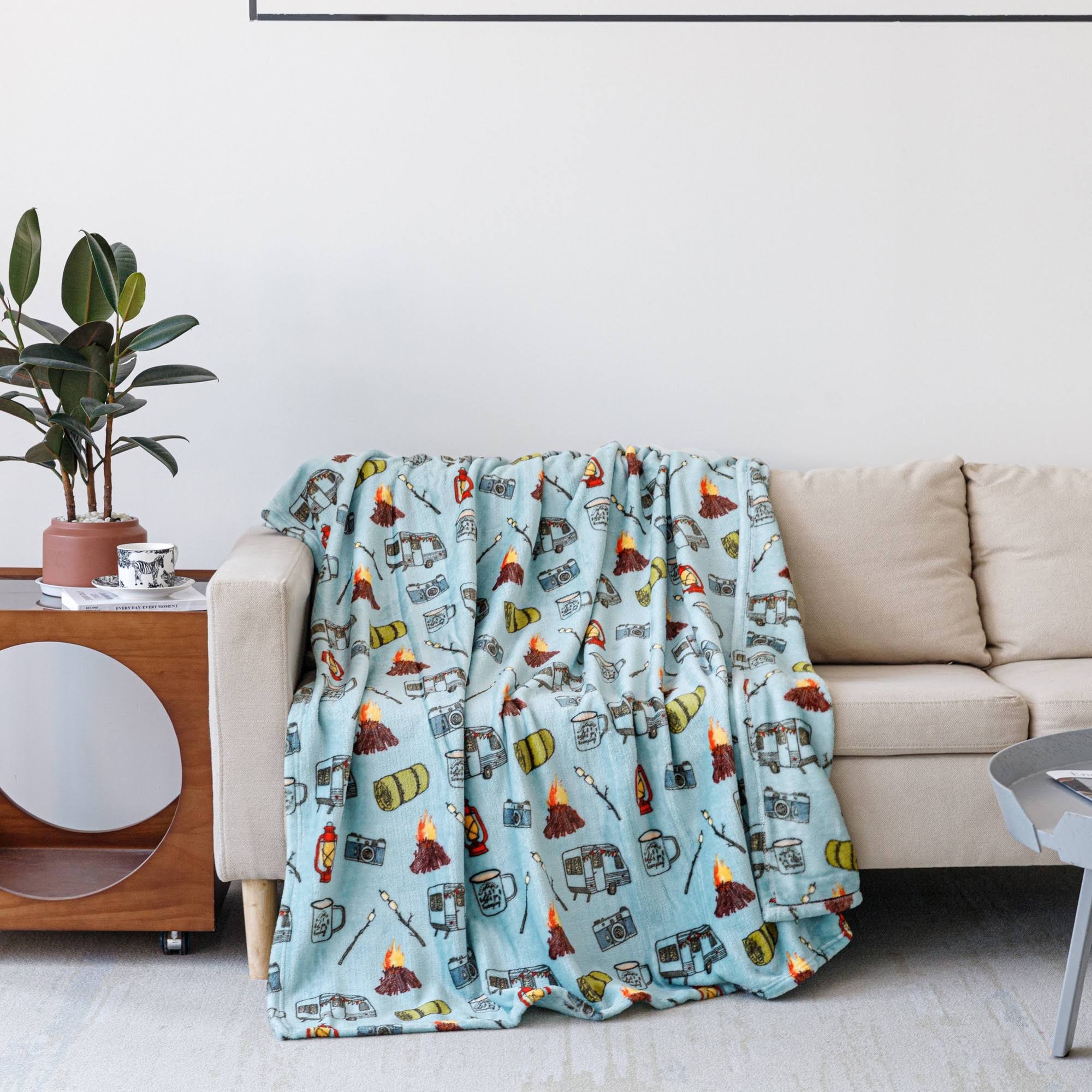 Dream Theory Super Soft Plush Velvet Throw Blanket, Blue
