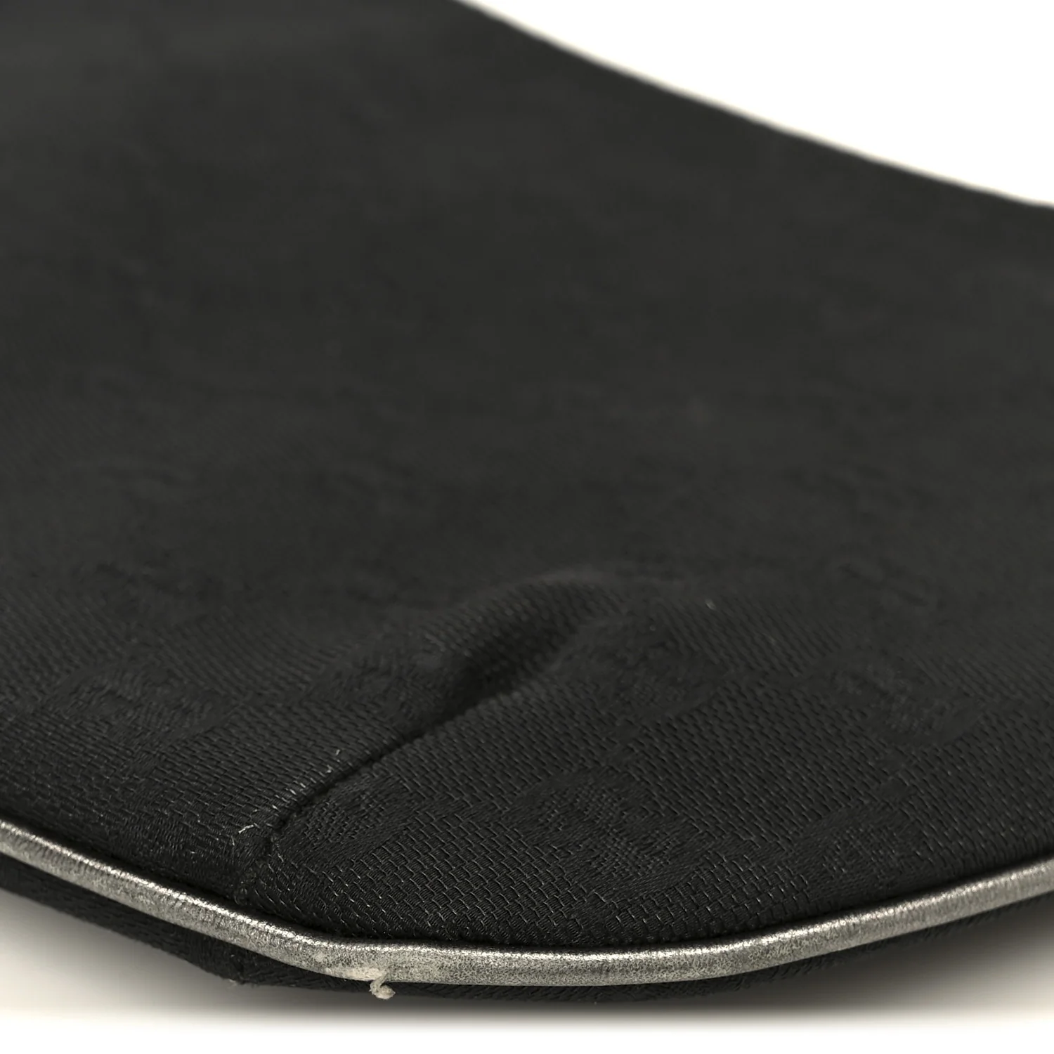 Monogram Pochette Black
