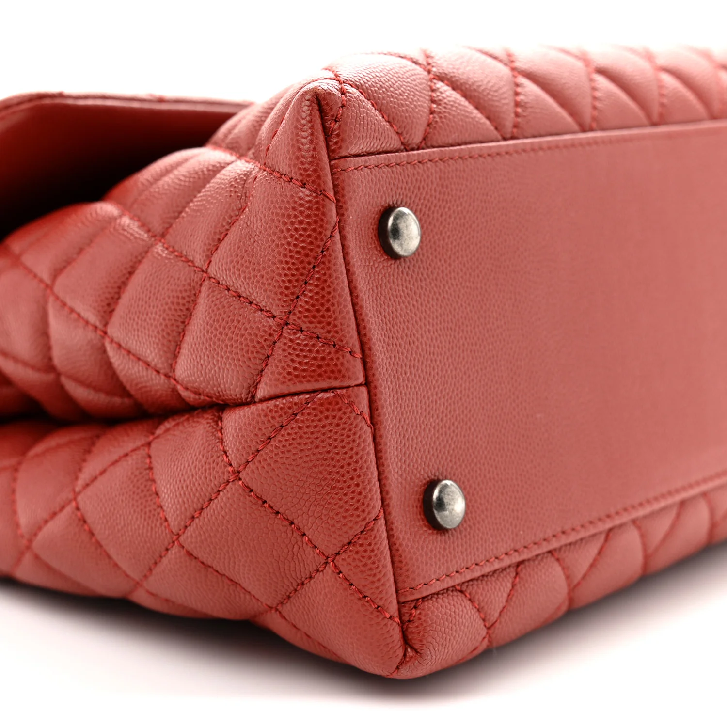 Caviar Quilted Medium Coco Handle Flap Dark Red
