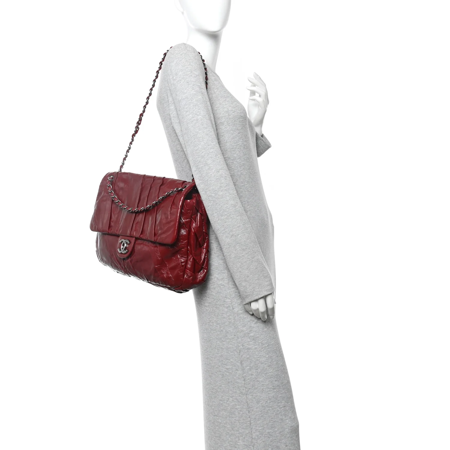 Glazed Calfskin Twisted Maxi Flap Red