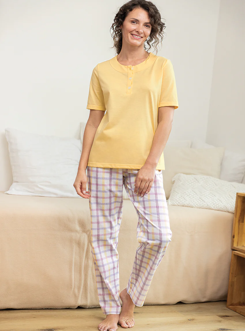 Pyjama femme col rond en coton jaune
