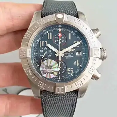 Breitling Avenger Bandit E1338310 / M534 / 253S / E20DSA.2 GF Factory Blue Dial