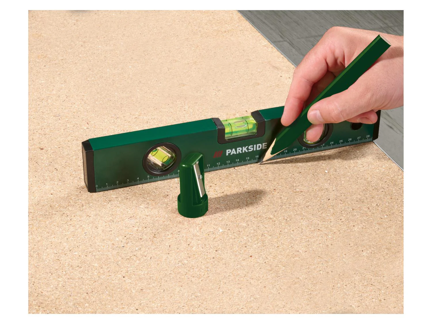 PARKSIDE Pince, Crayons de charpentier ou Niveau  bulle