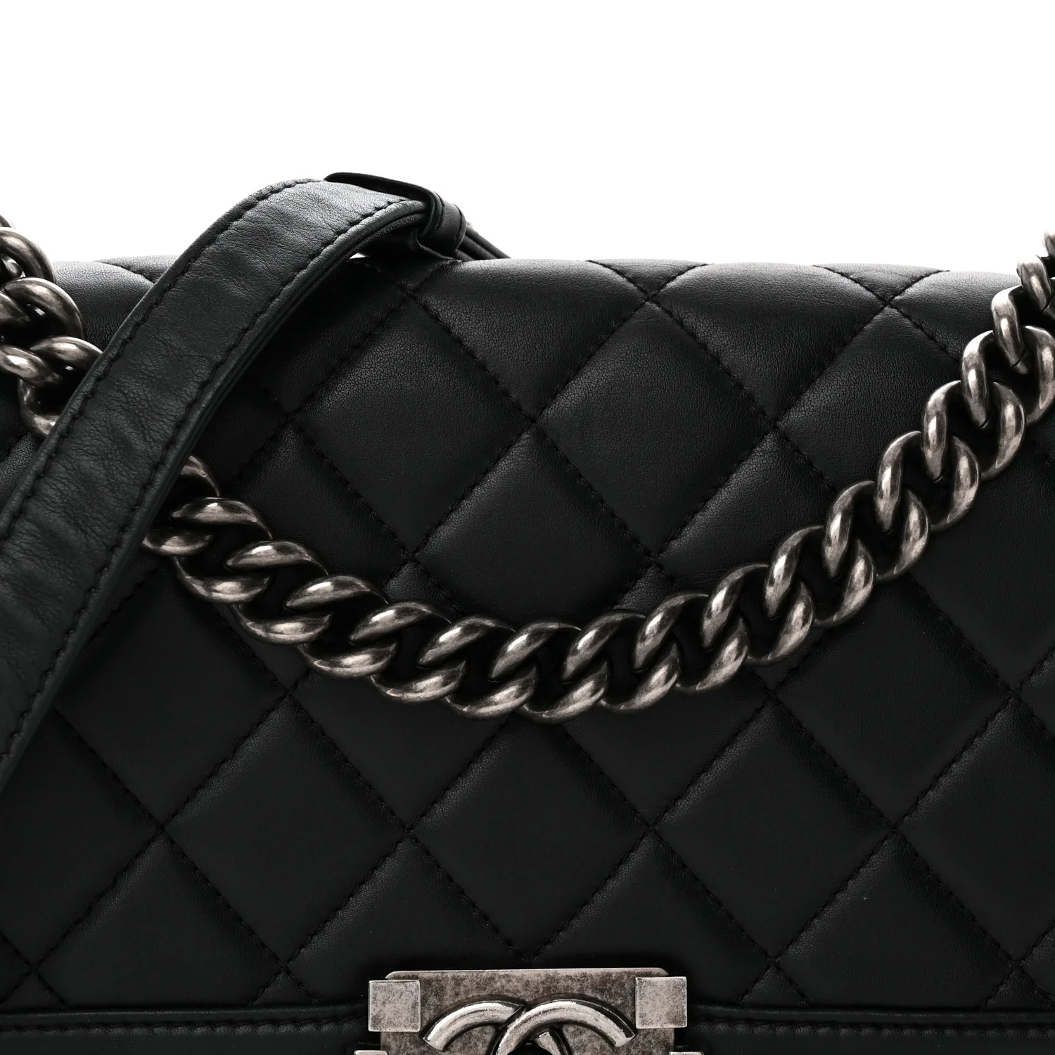Calfskin Quilted Medium Boy Flap Black