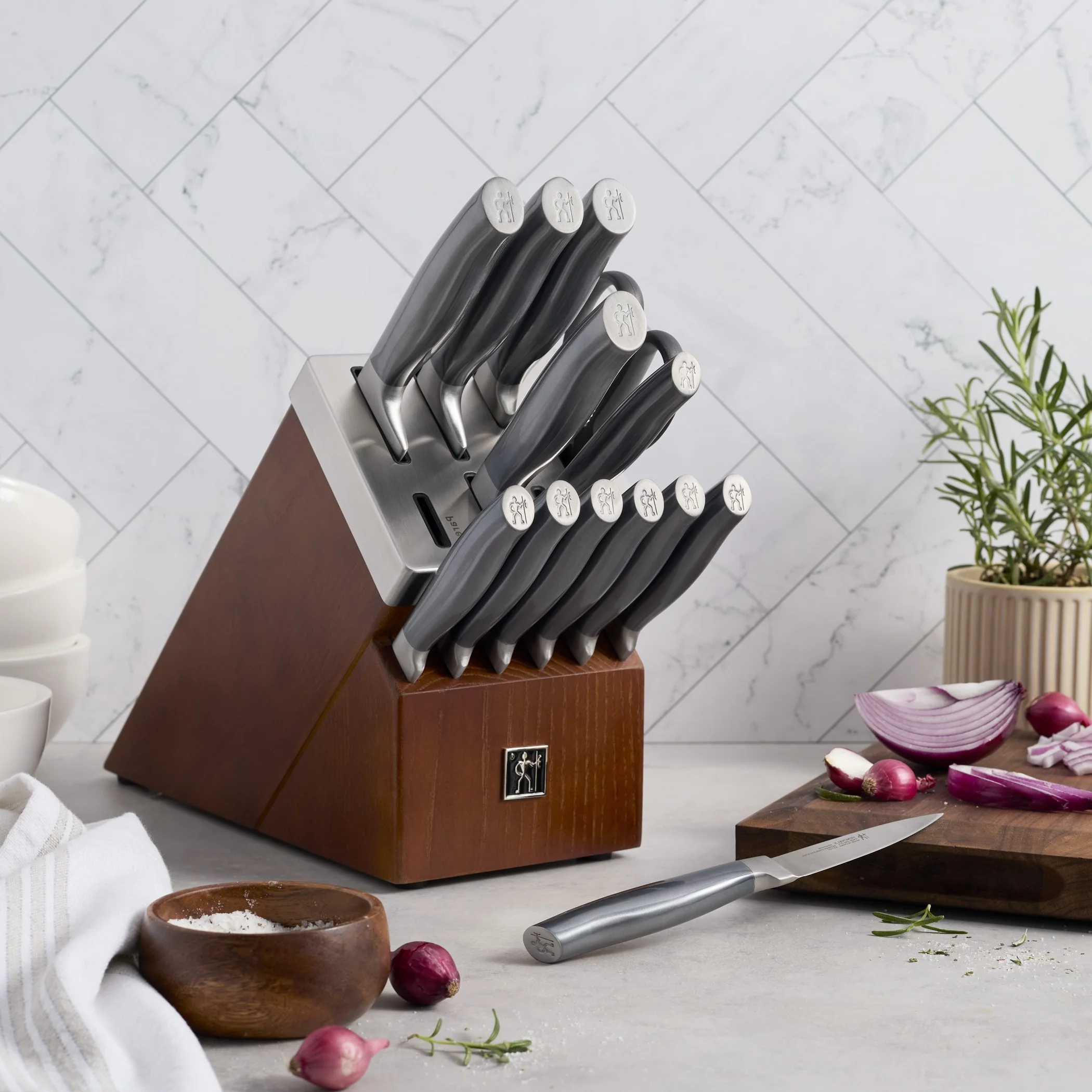 Graphite 14-pc Self-Sharpening Knife Block Set(14) - Image 8