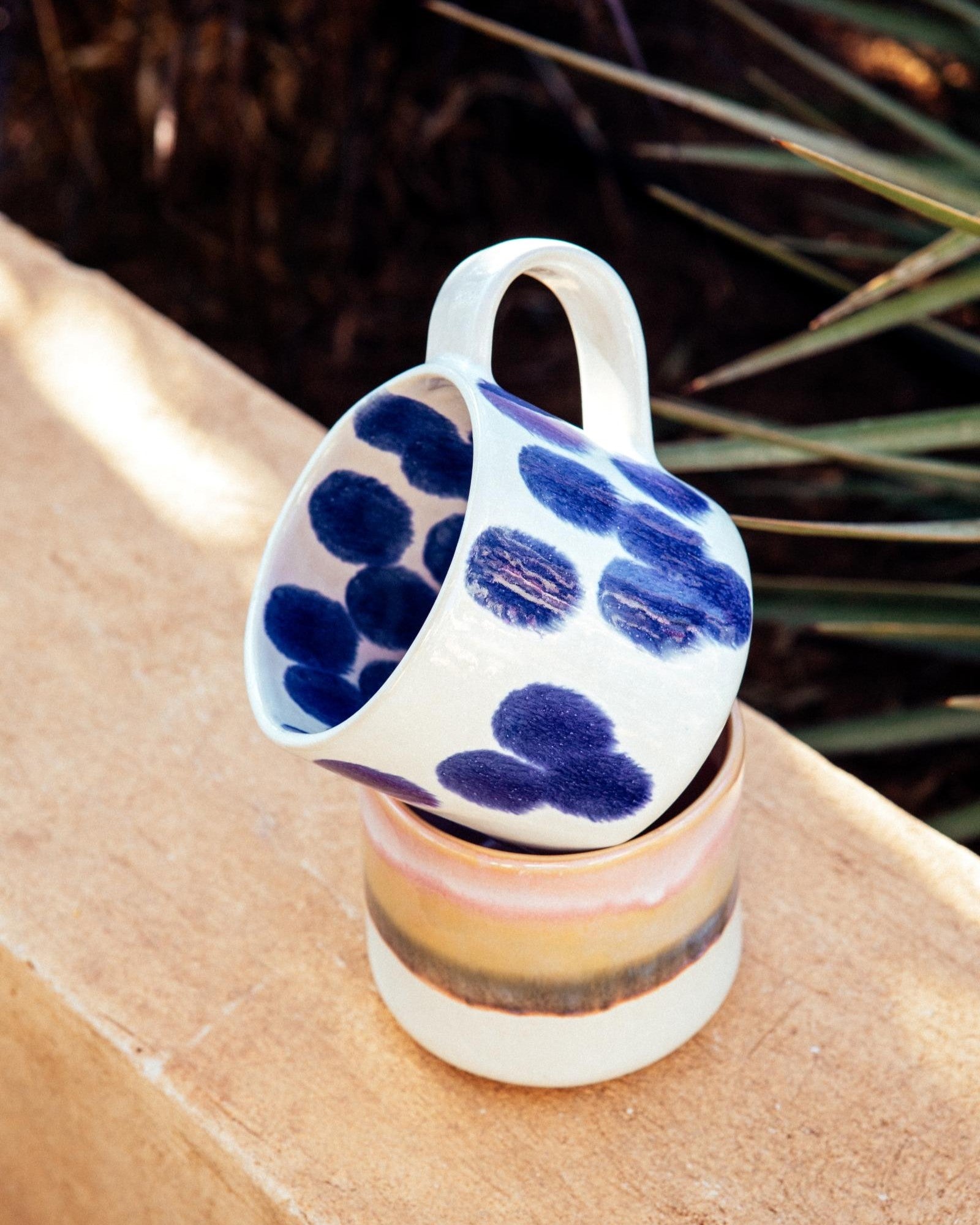 NÓDOA - LARGE MUG DOTTED BLUE