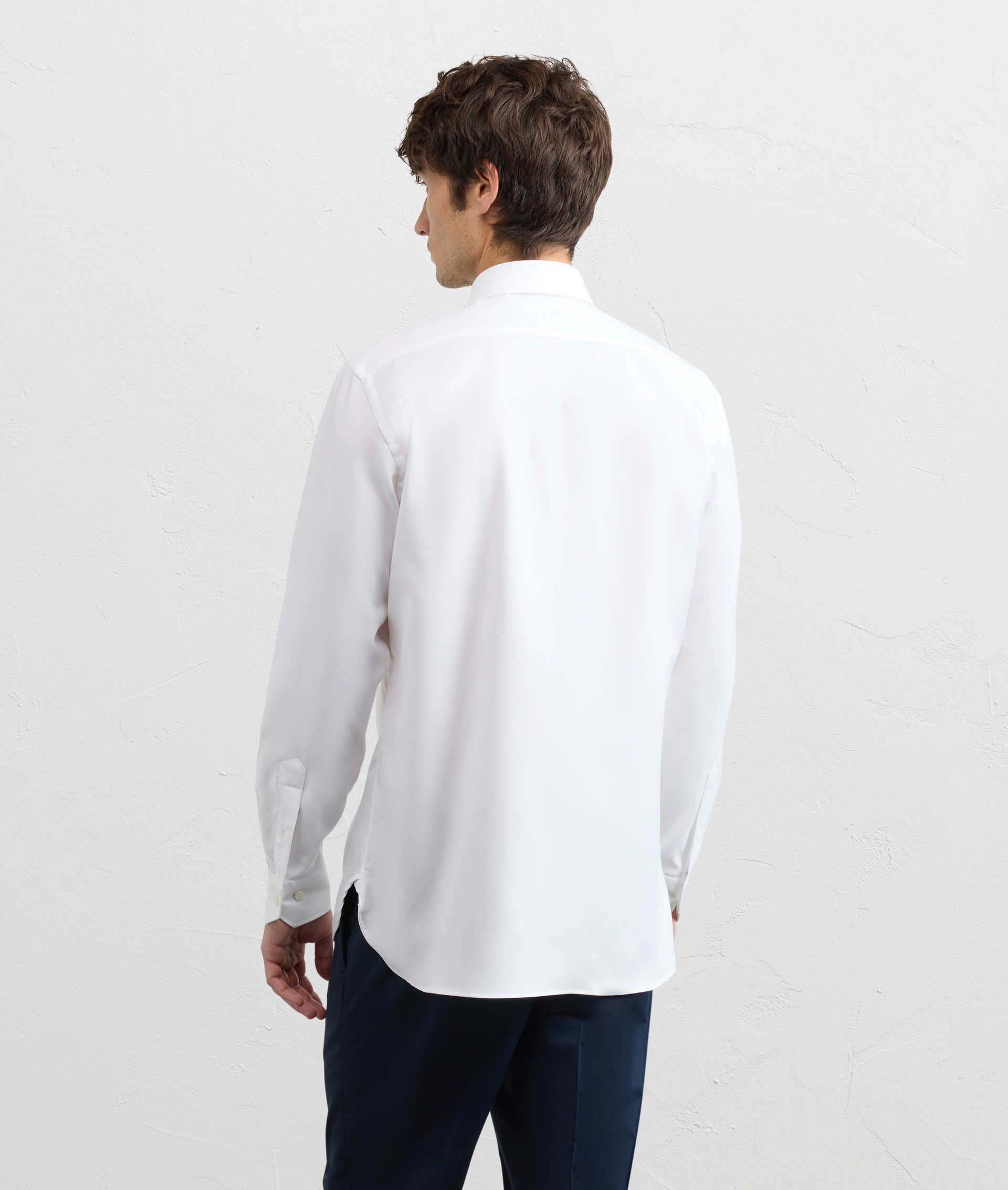 WHITE NON IRON COTTON SHIRT WITH MILANO COLLAR AND STANDARD CUFF WITH PINNED TIP