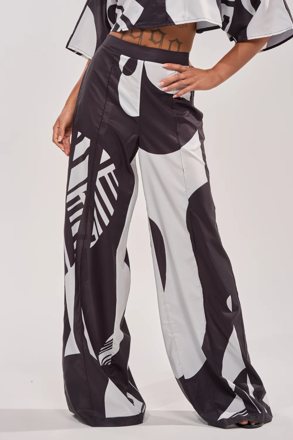 NOIR GODDESS PALAZZO PANT - Akira Store