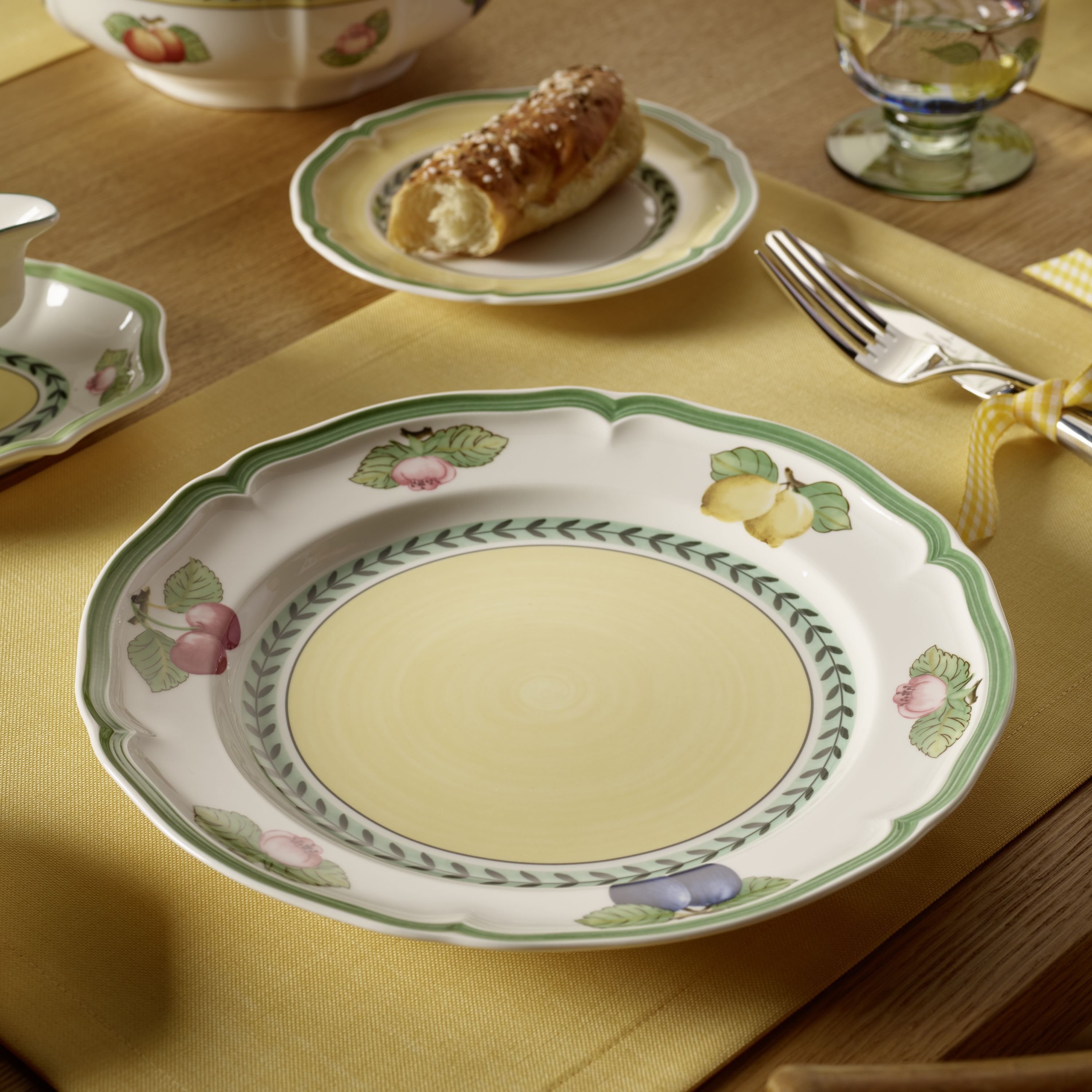 French Garden Dinner plate - Multi-colored, Premium Porcelain
