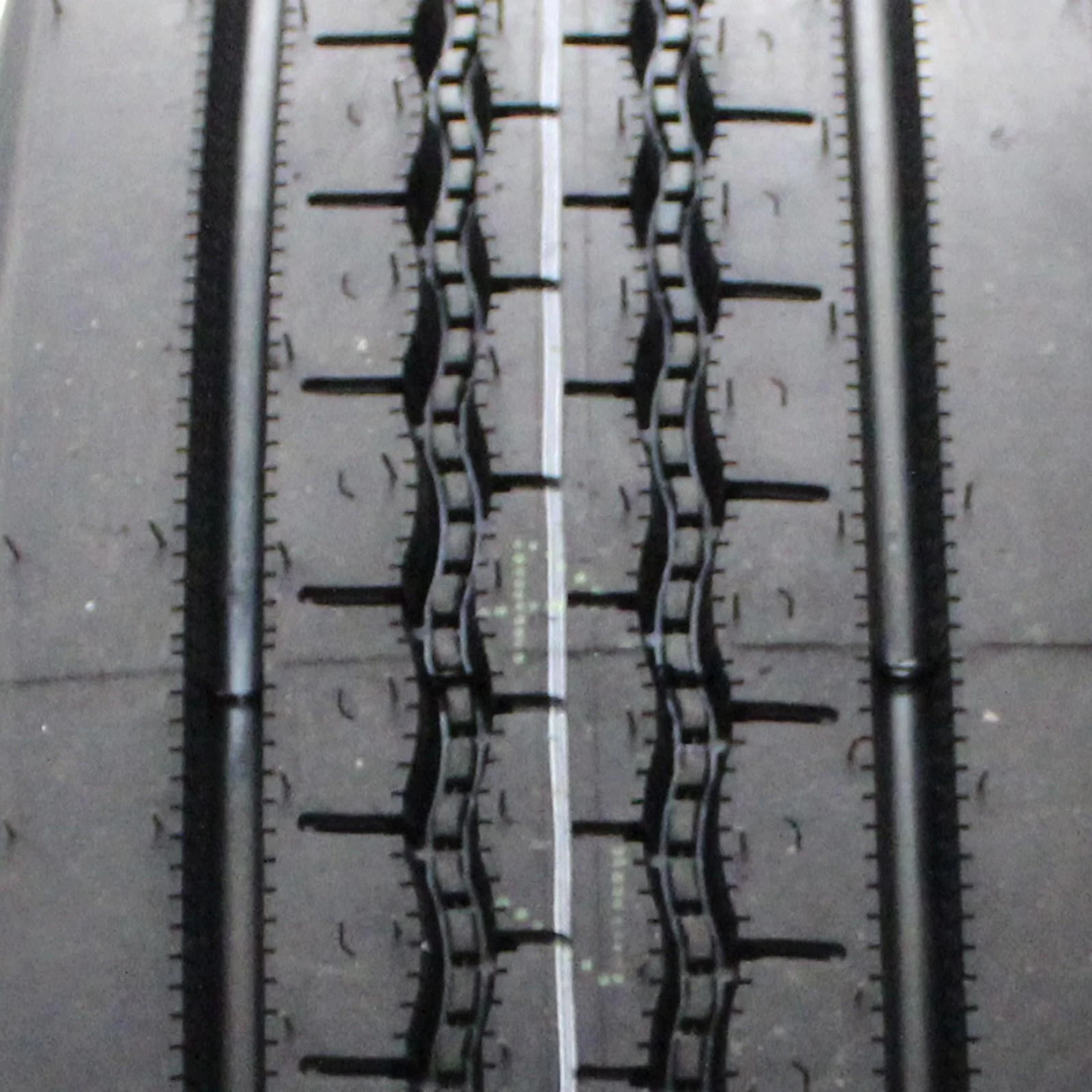 Firestone FS561 245/70R19.5 133 All Position Commercial Tire