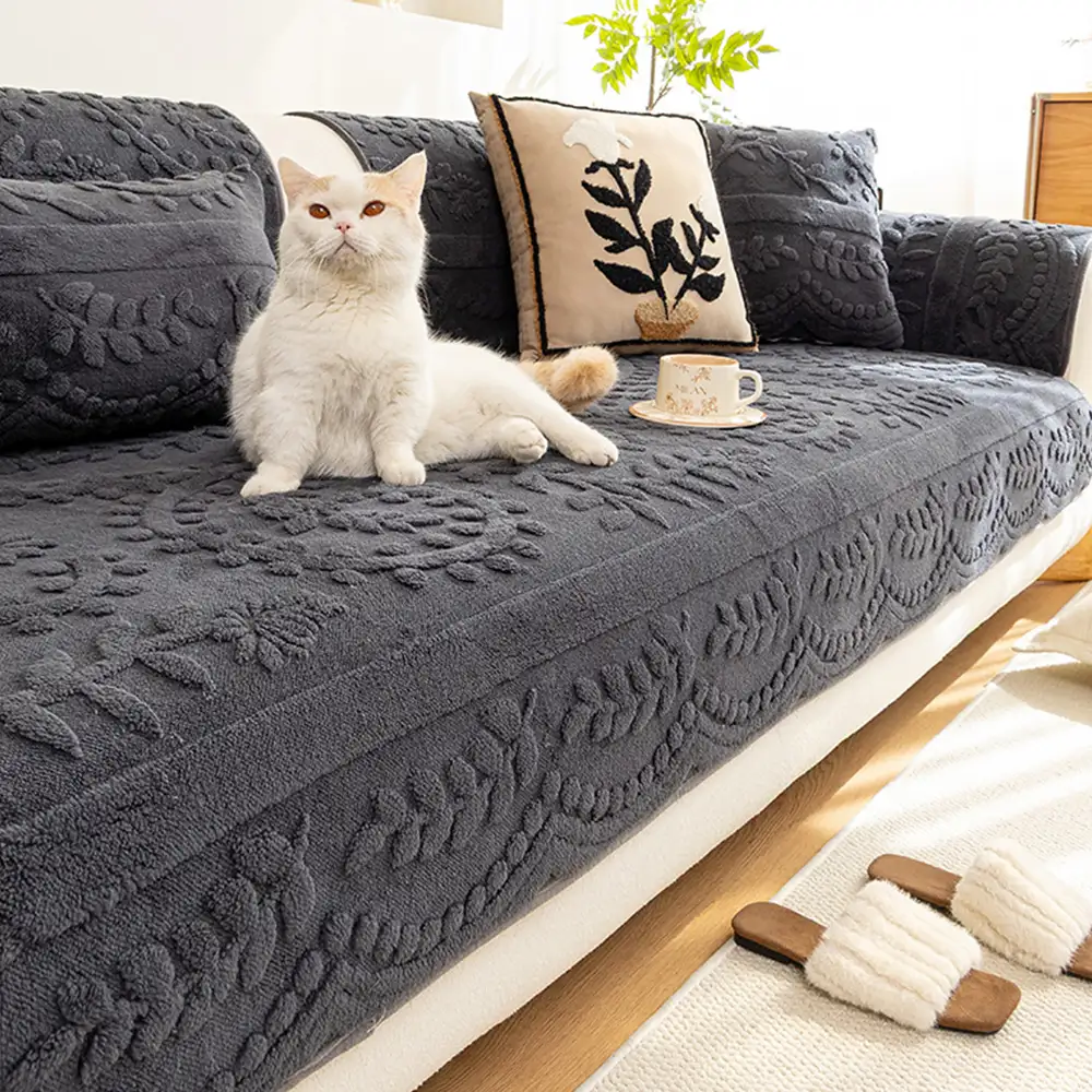 Jacquard Plush Comfortable Scratch-Resistant Non-Slip Couch Cover