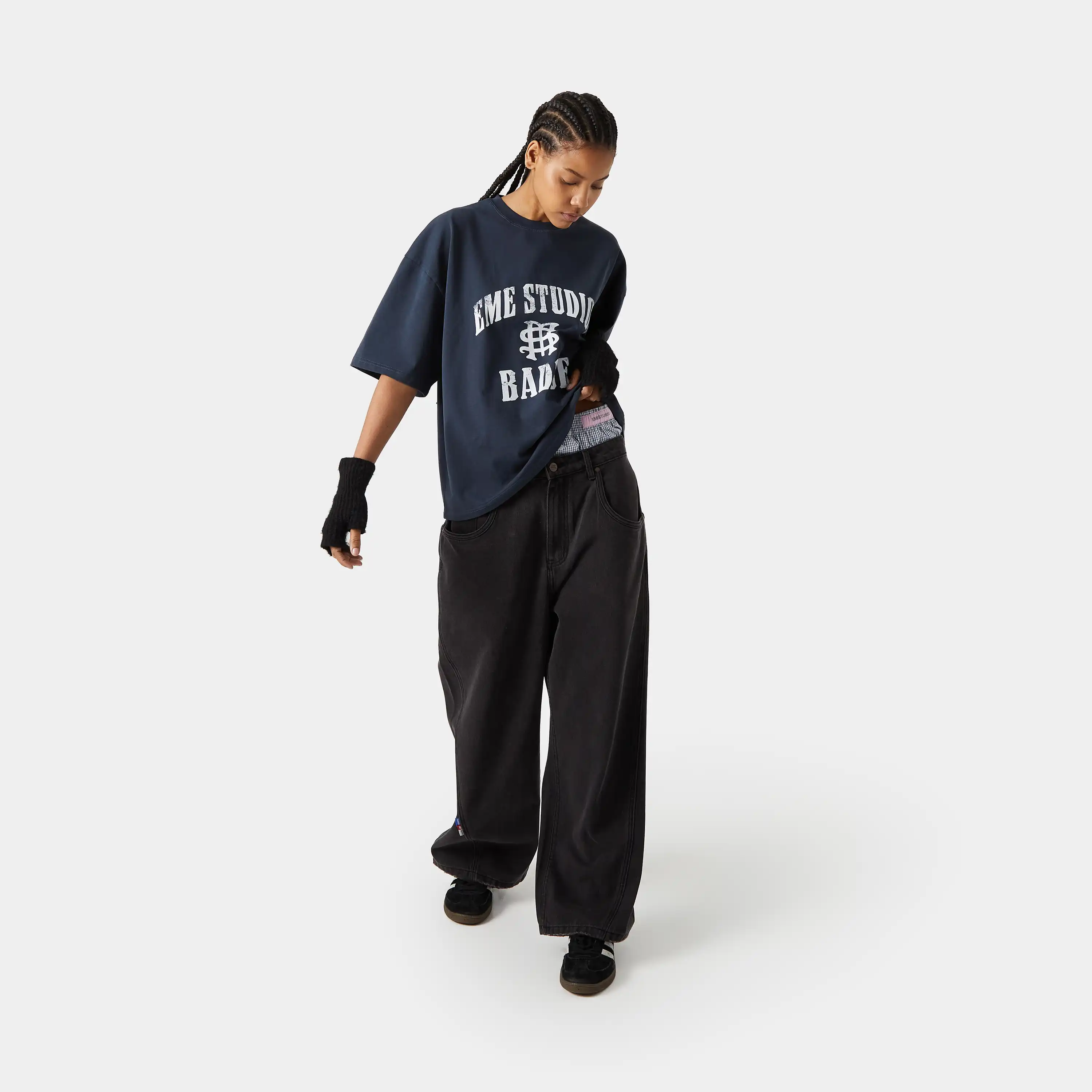 Badge Navy Oversized Tee