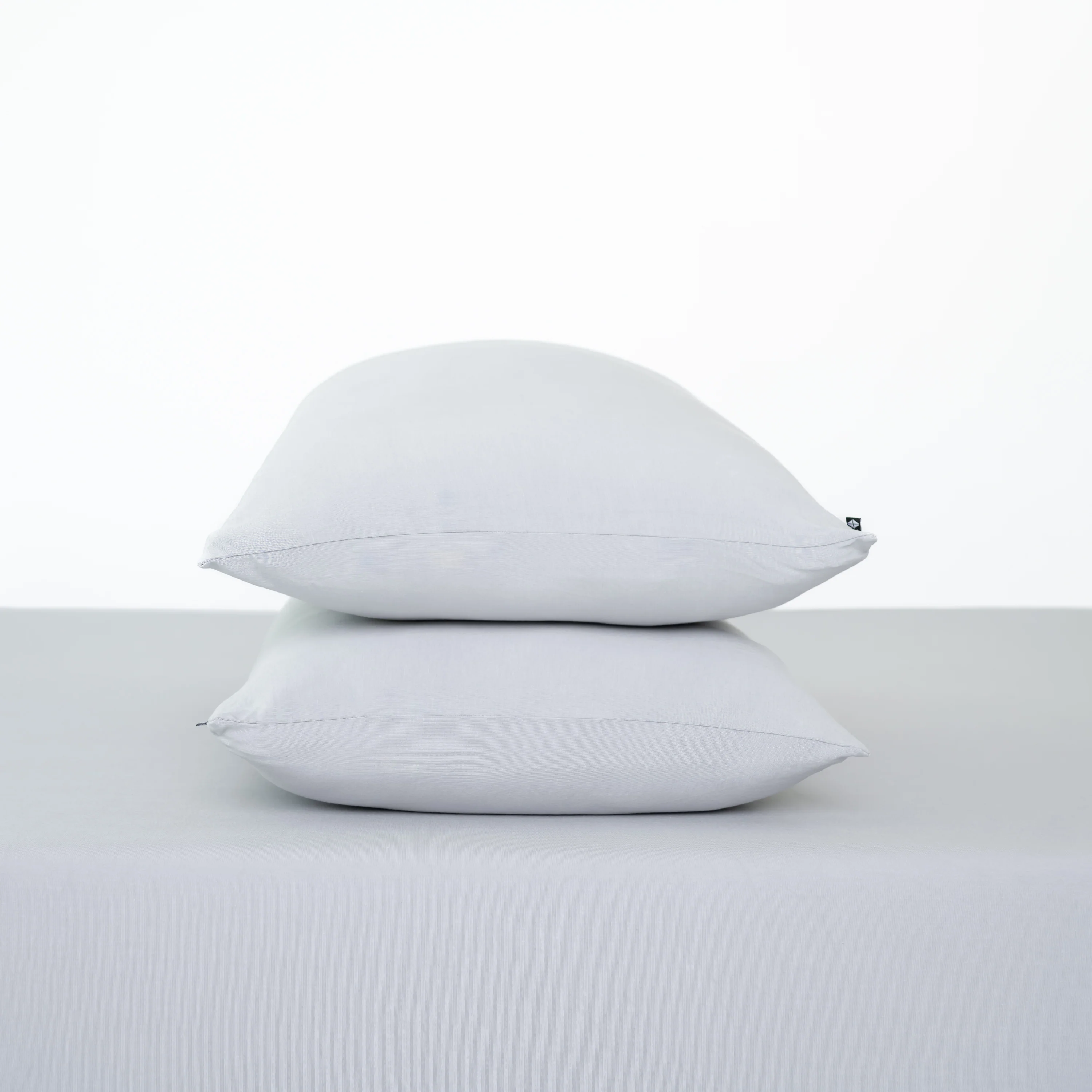 Fitted Sheet with Pillowcases in Storm