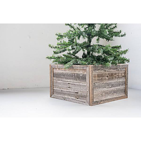 BarnwoodUSA Rustic Farmhouse 27 in. W x 14.5 in. H, 37 in. Dia, Weathered Gray Decorative Christmas Tree Box Collar