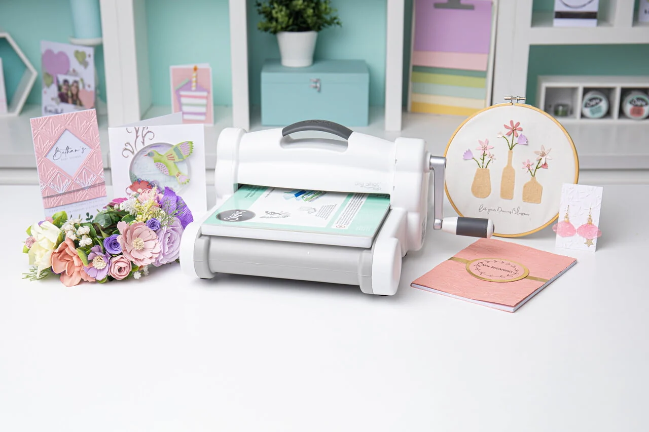 Big Shot Shape Cutting Embossing Plus Machine Image 4