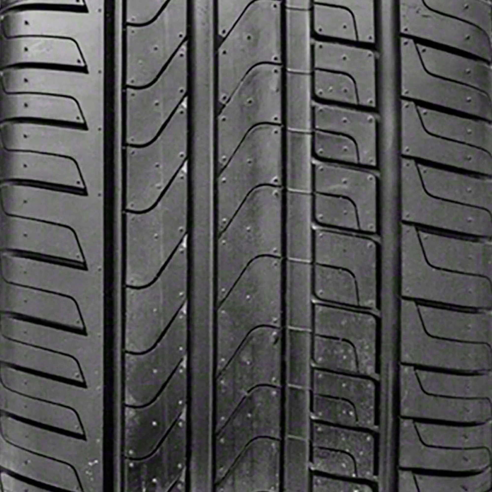 Set of 4 Pirelli CINTURATO P7 205/55R16 91V Tires