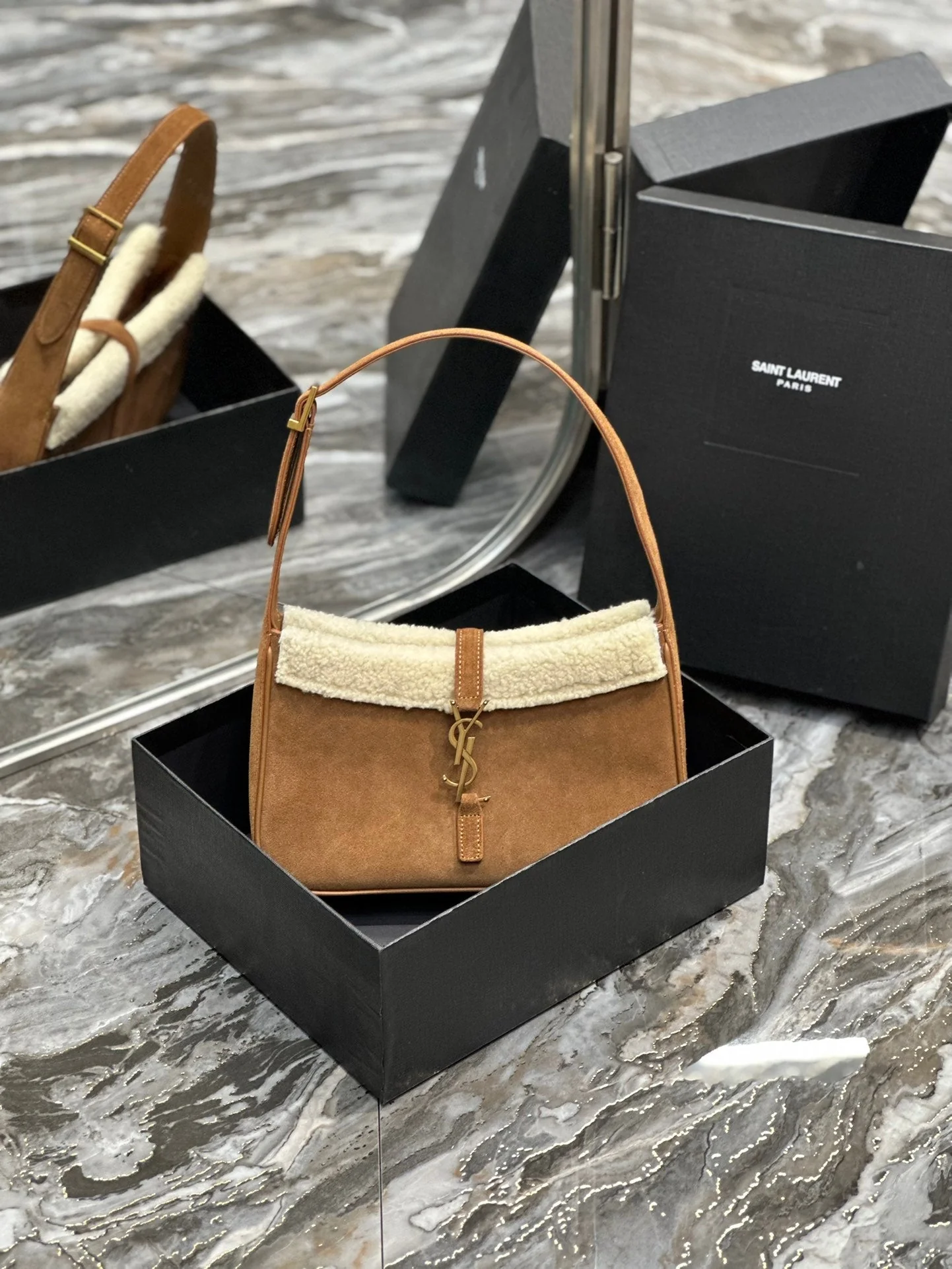 YSL Le5��7 Hobo Shearling Suede Shoulder Bag 25x14x6cm