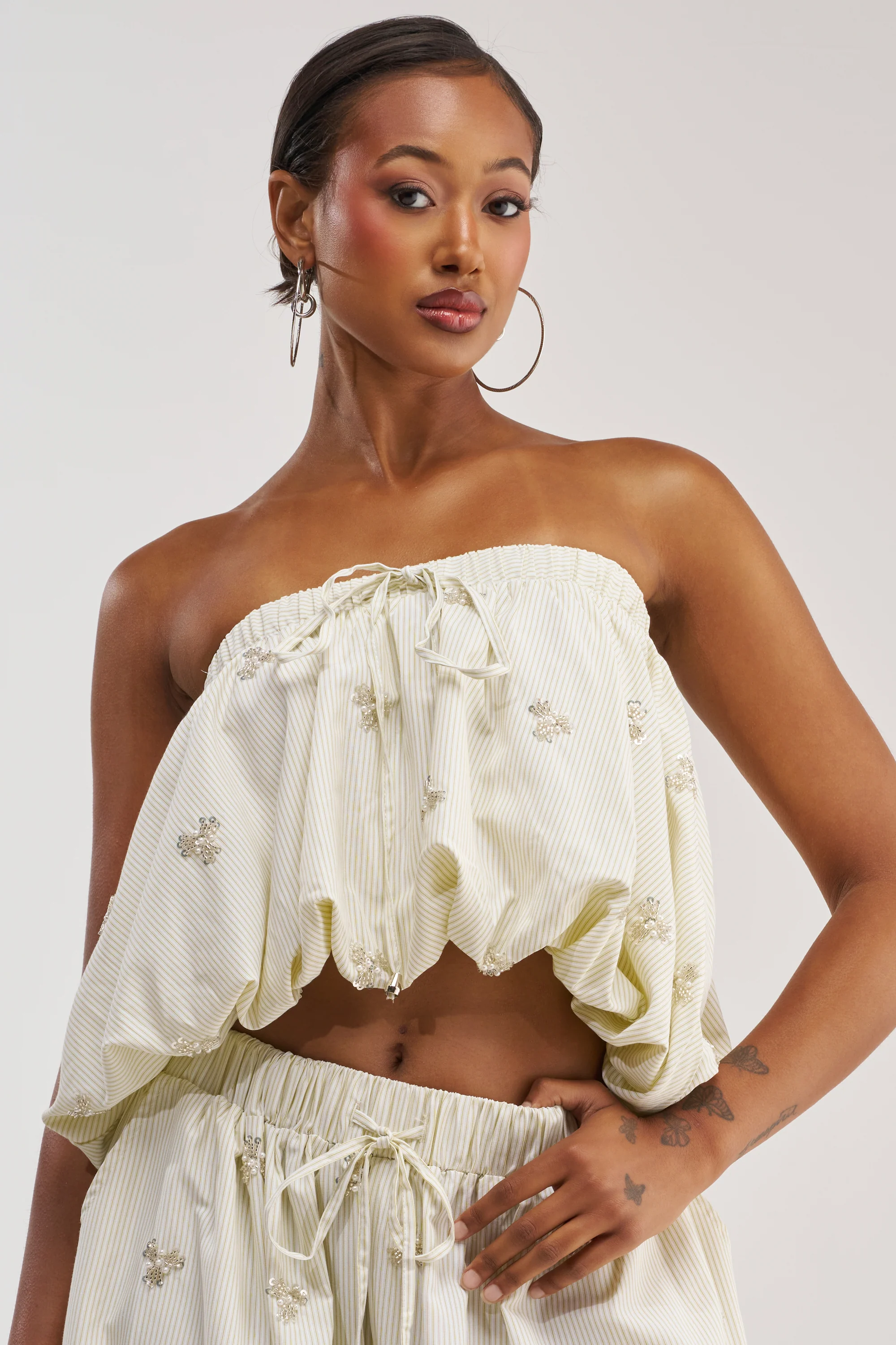 LIGHT AND AIRY POPLIN BLOUSE - Akira Store