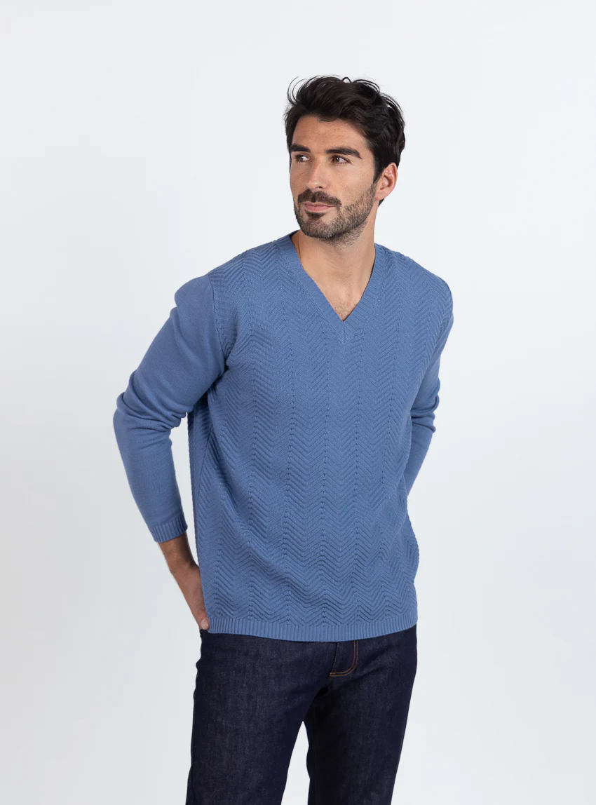 Pull homme col V chevrons en coton Bleu infini