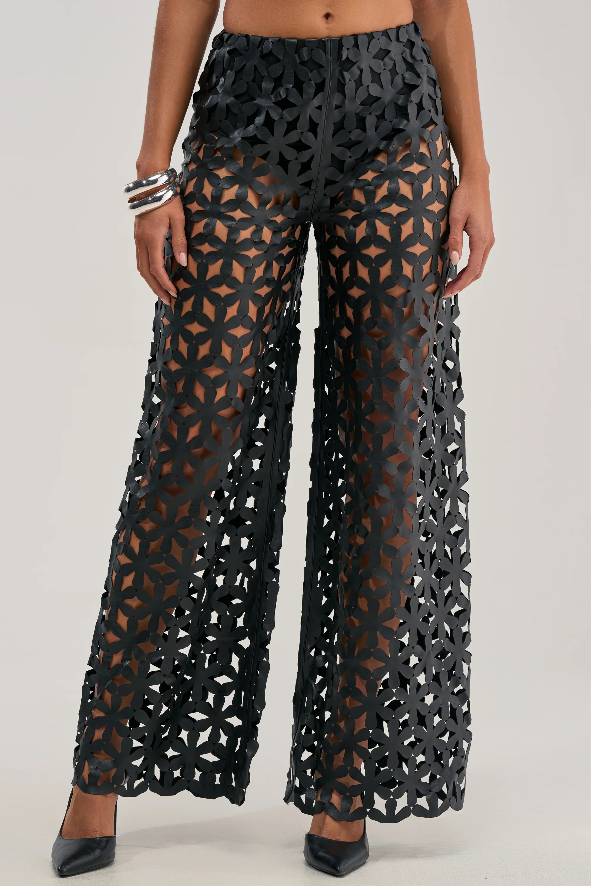 LEAH TROUSER IN BLACK - Akira Store