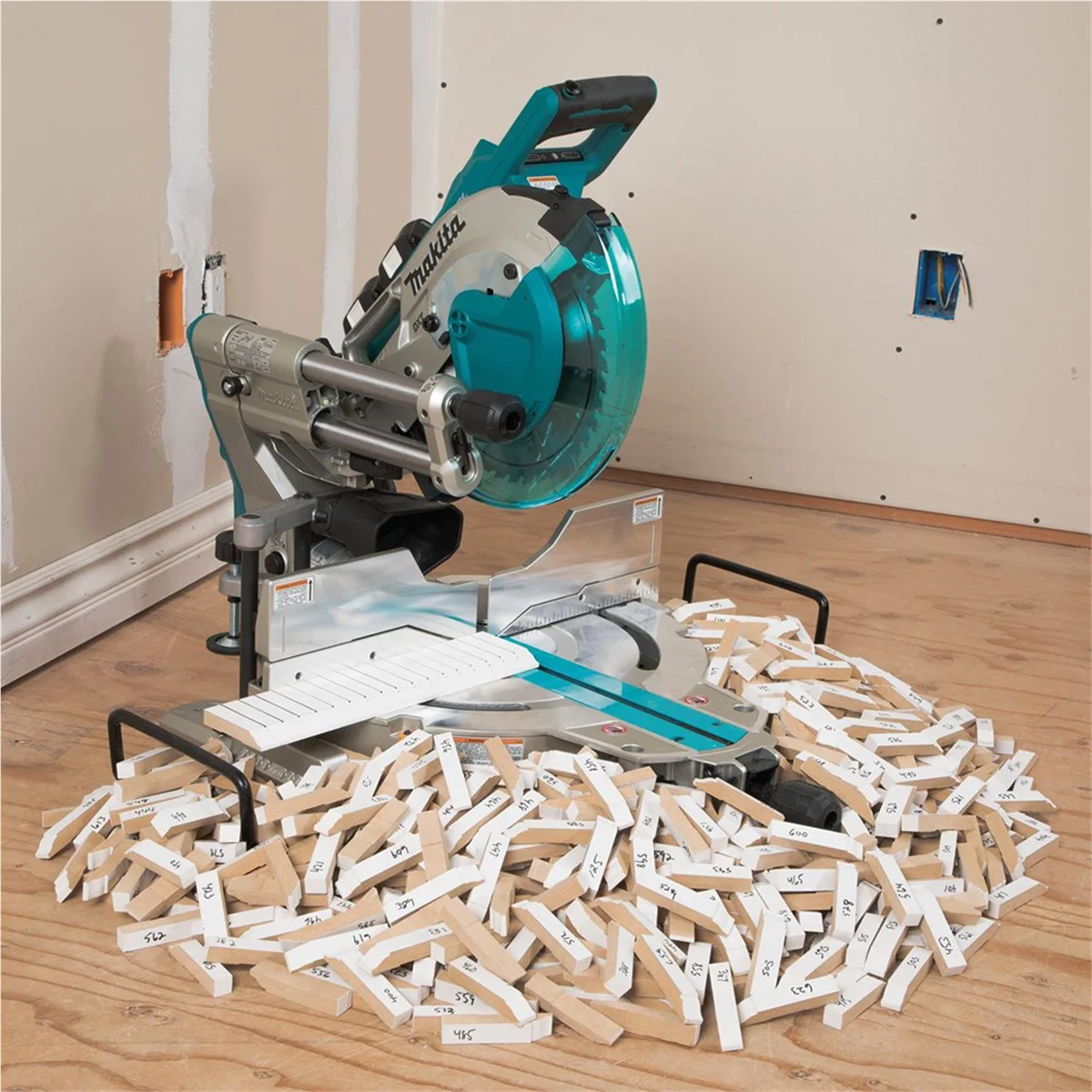 X2 LXT Brushless Cordless Dual Bevel Sliding Compound Miter Saw w/ Laser - Image 5