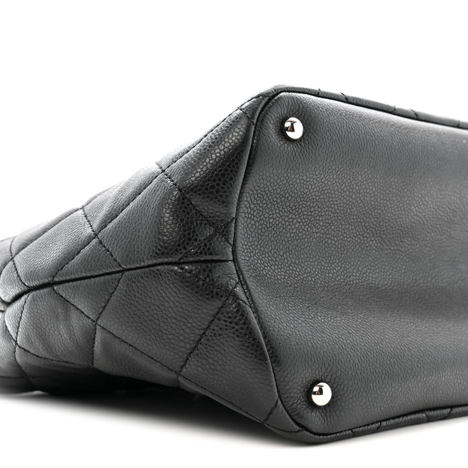 Caviar Quilted CC Timeless Soft Tote Black