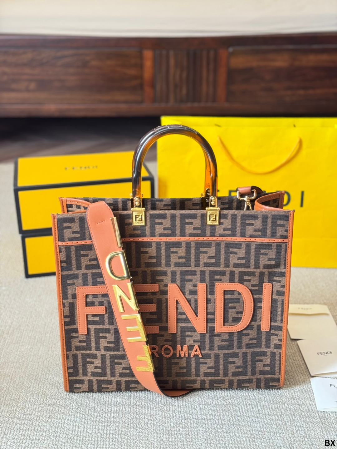 Fen new arrival peekabo tote bag size??35*30 cm