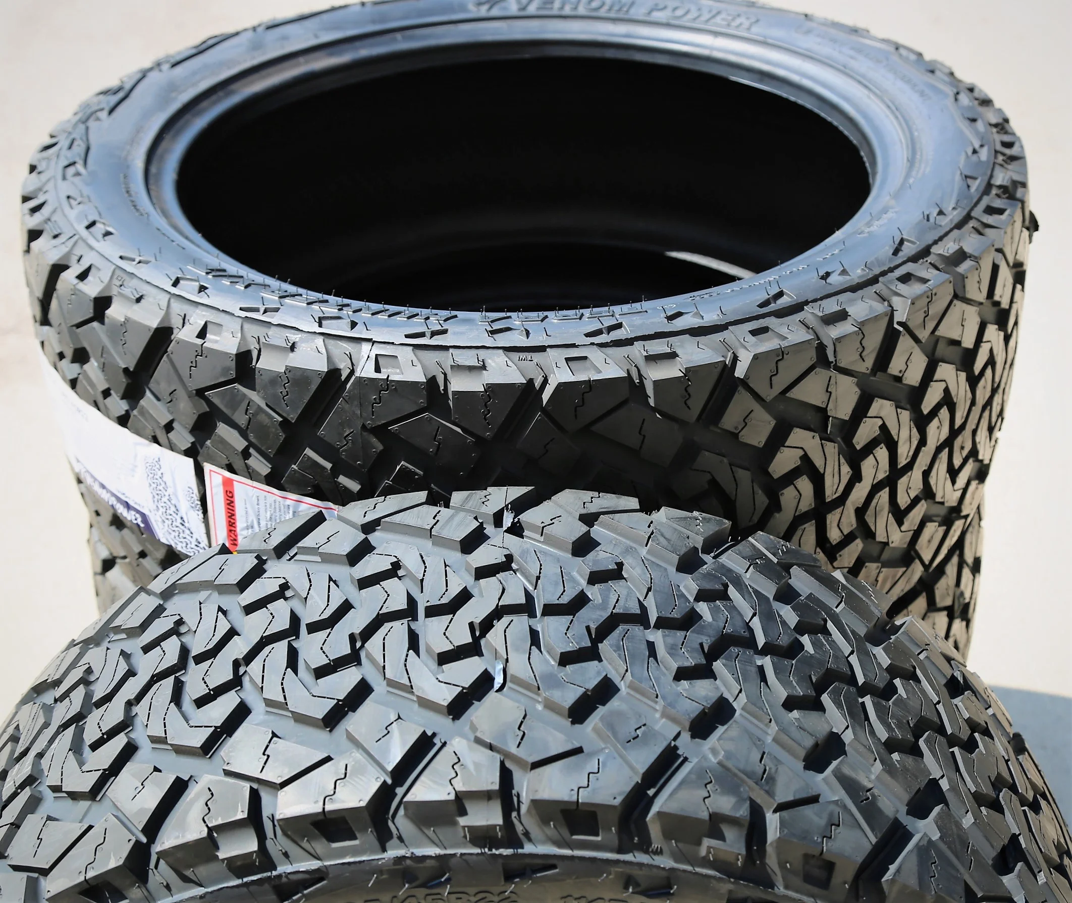 Venom Power Terra Hunter X/T 285/45R22 114T XL Extreme Terrain Tire