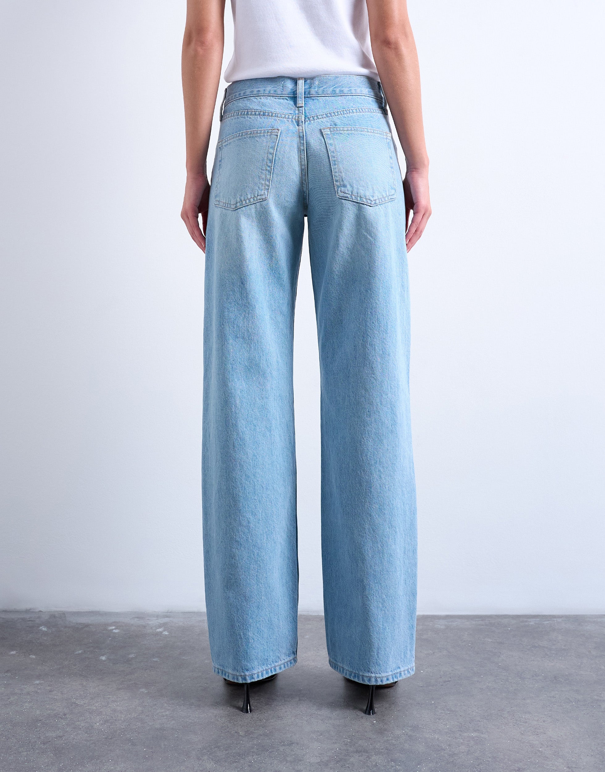 VERO MODA® TSEMBER Low rise Wide Leg Fit Jeans