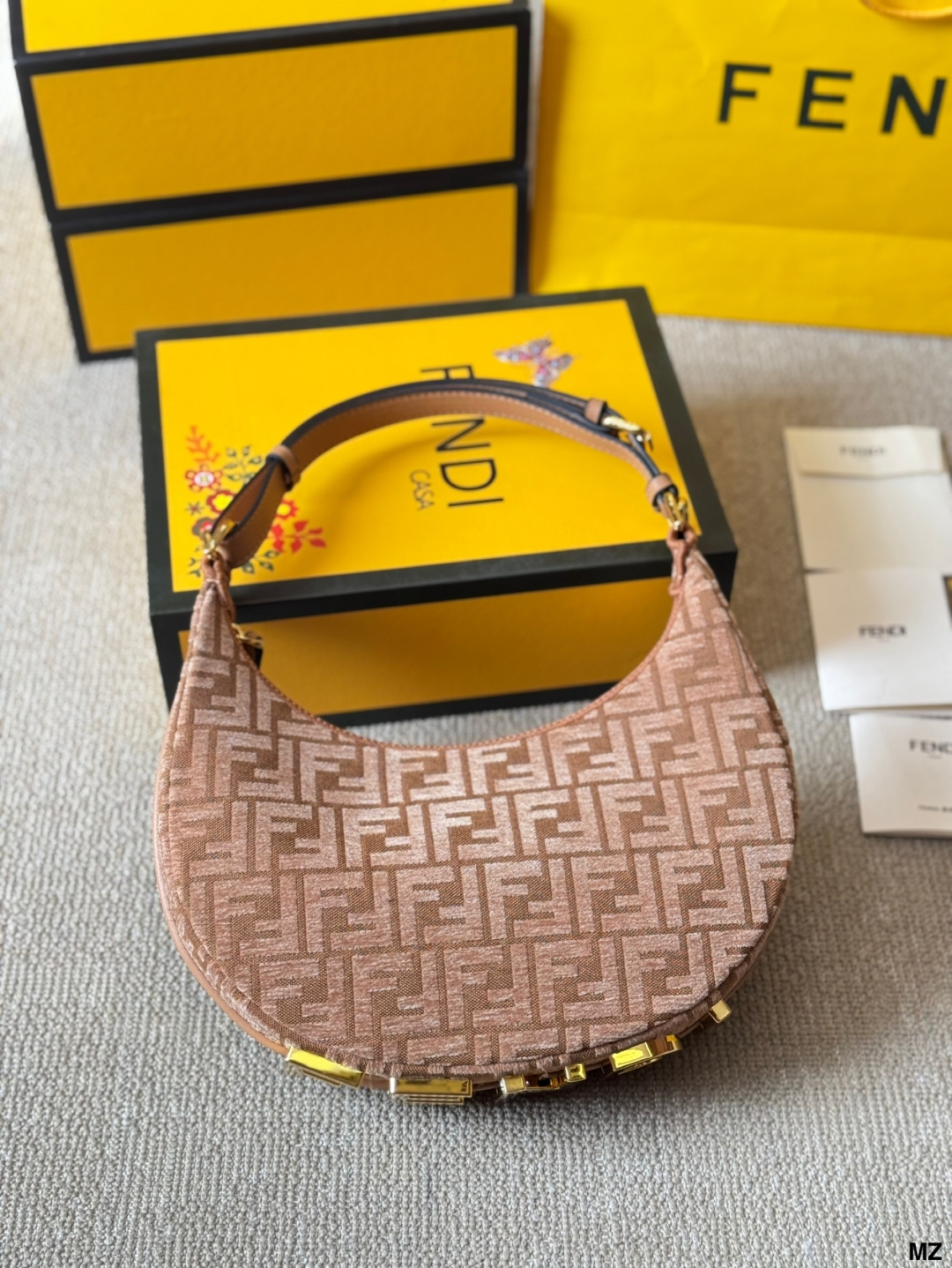 Fen 2025 new arrival graphy moon bag 002 size:30 * 16cm