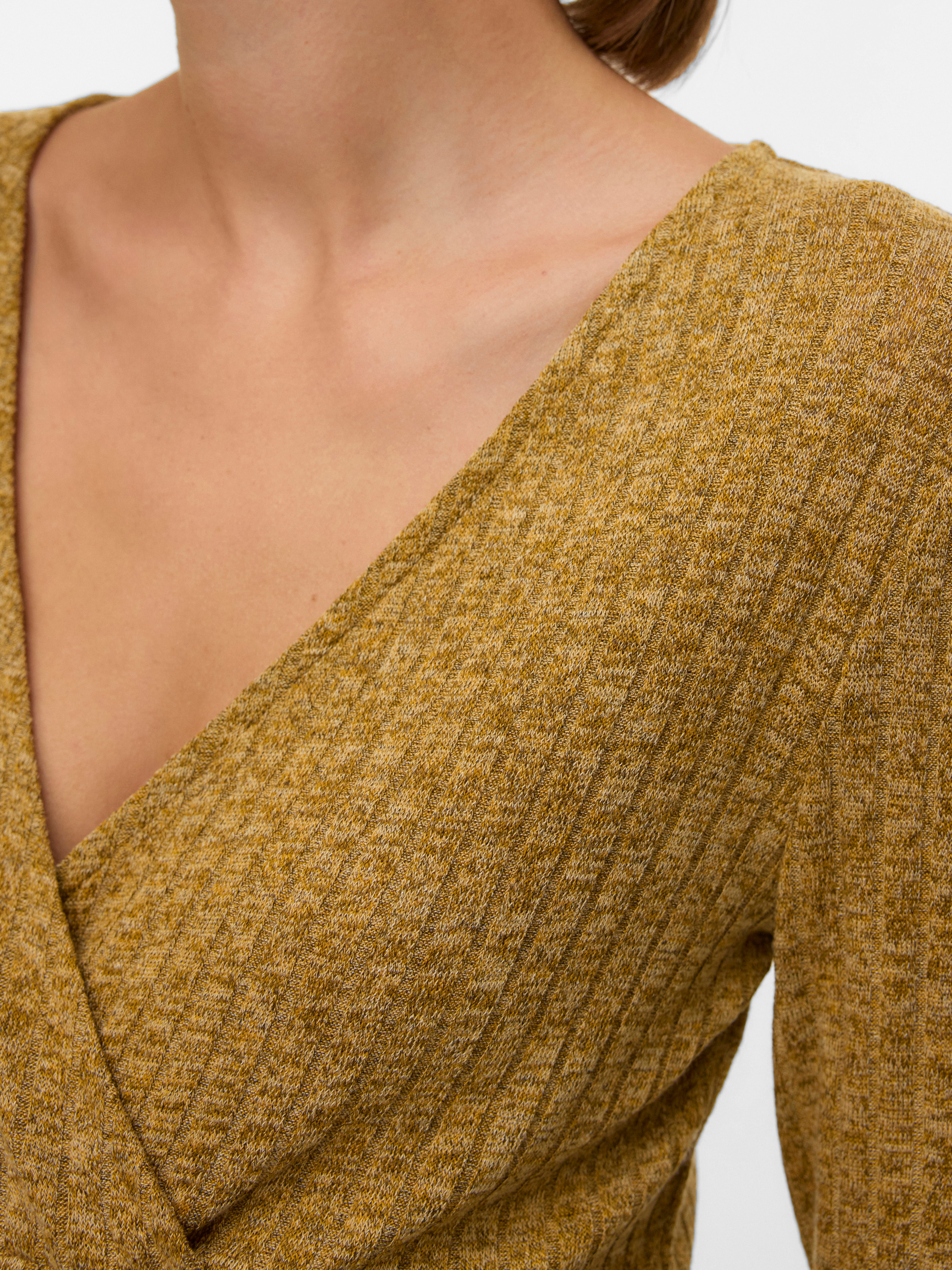 VERO MODA® Bodycon Fit V-Neck Top