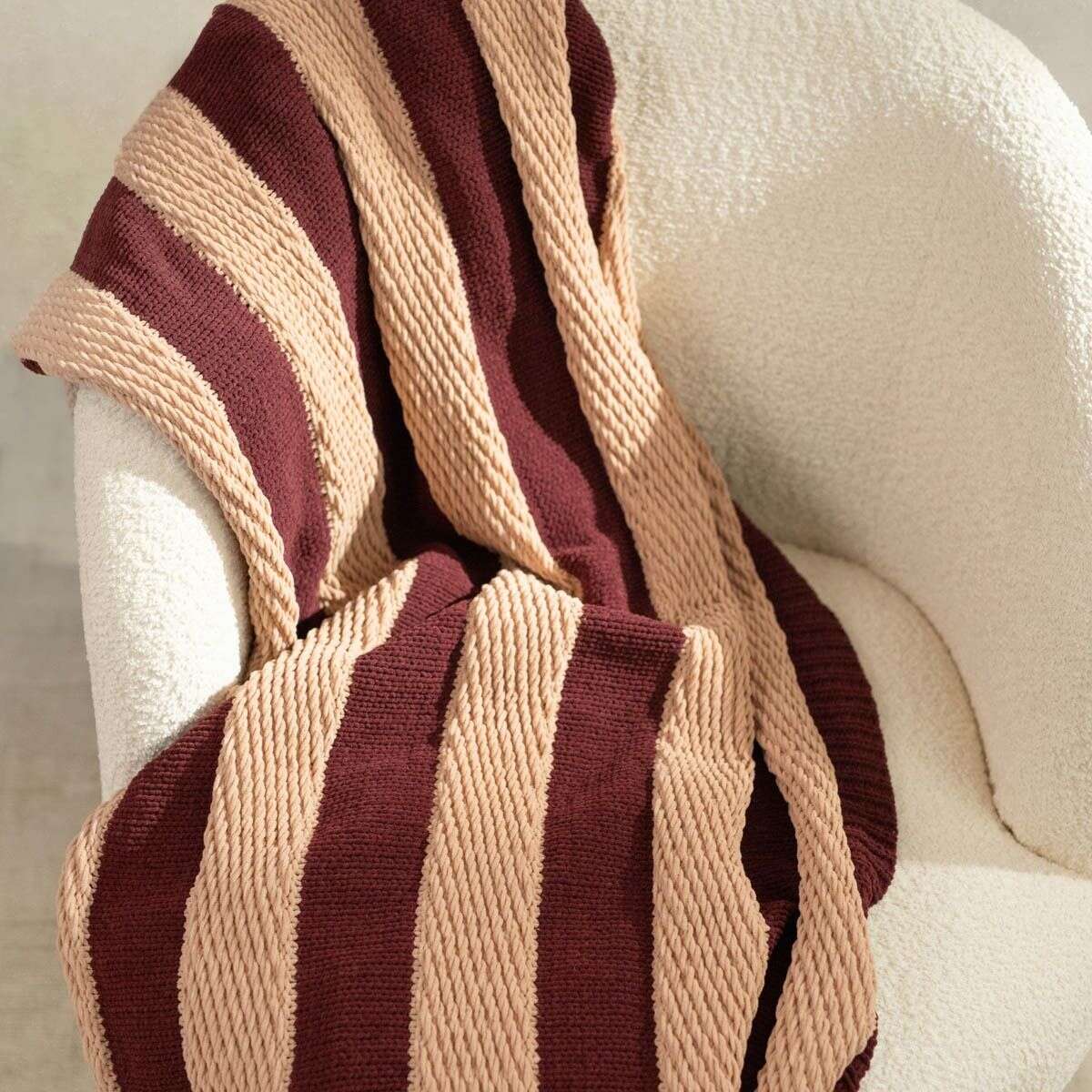 Koc RUDENS w pasy burgundowe 130x170cm