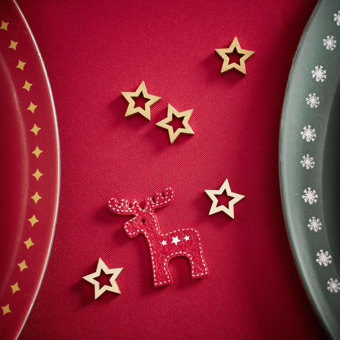 Décoration de table forme étoile dorée 20 pièces