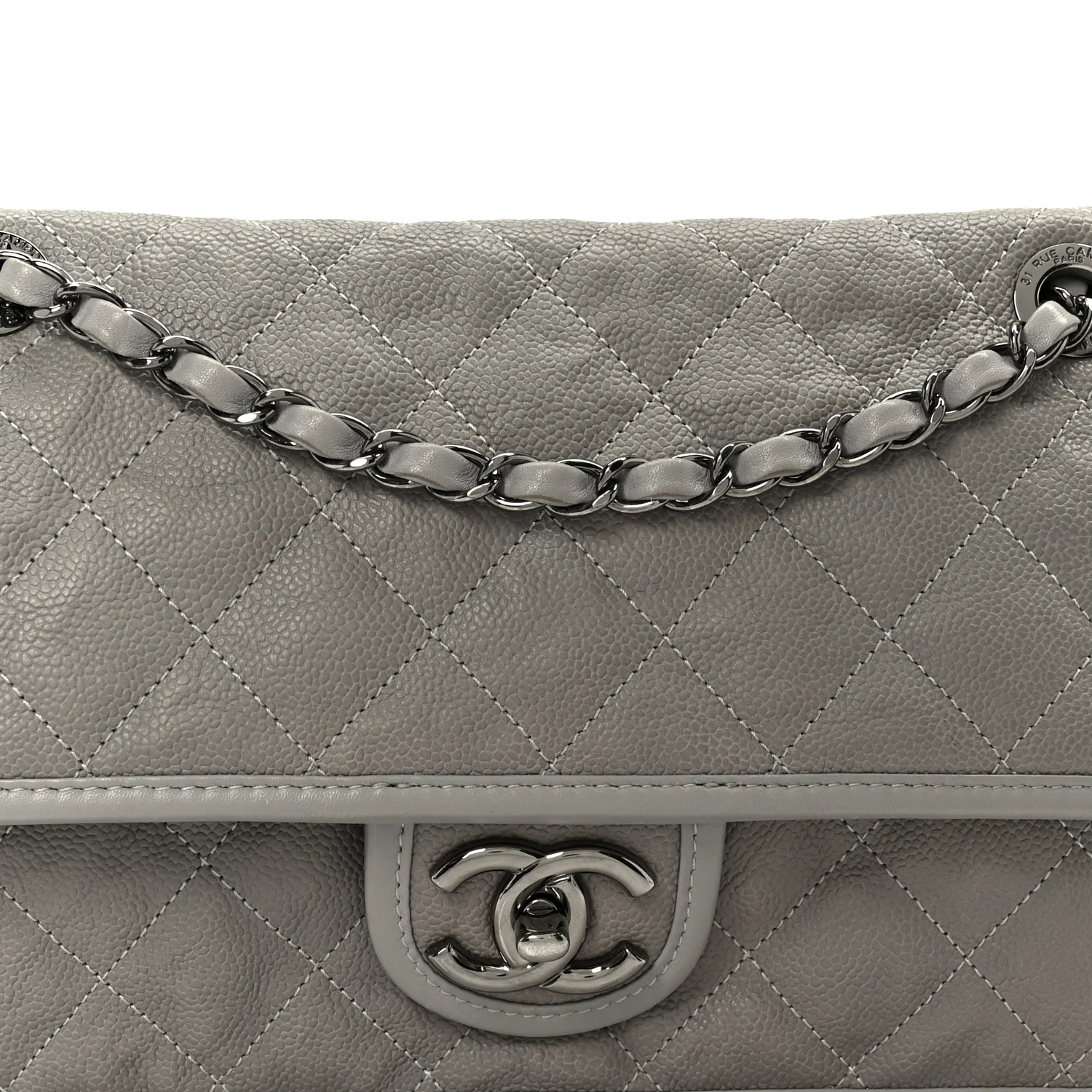 Caviar Quilted Medium French Riviera Flap Light Grey