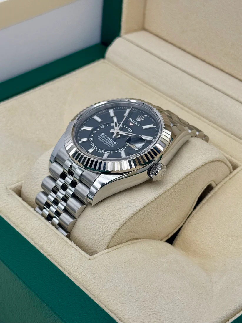 [Super Clone]RLX  Sky-Dweller 42mm Stainless Steel Black Dial Jubilee - 336934